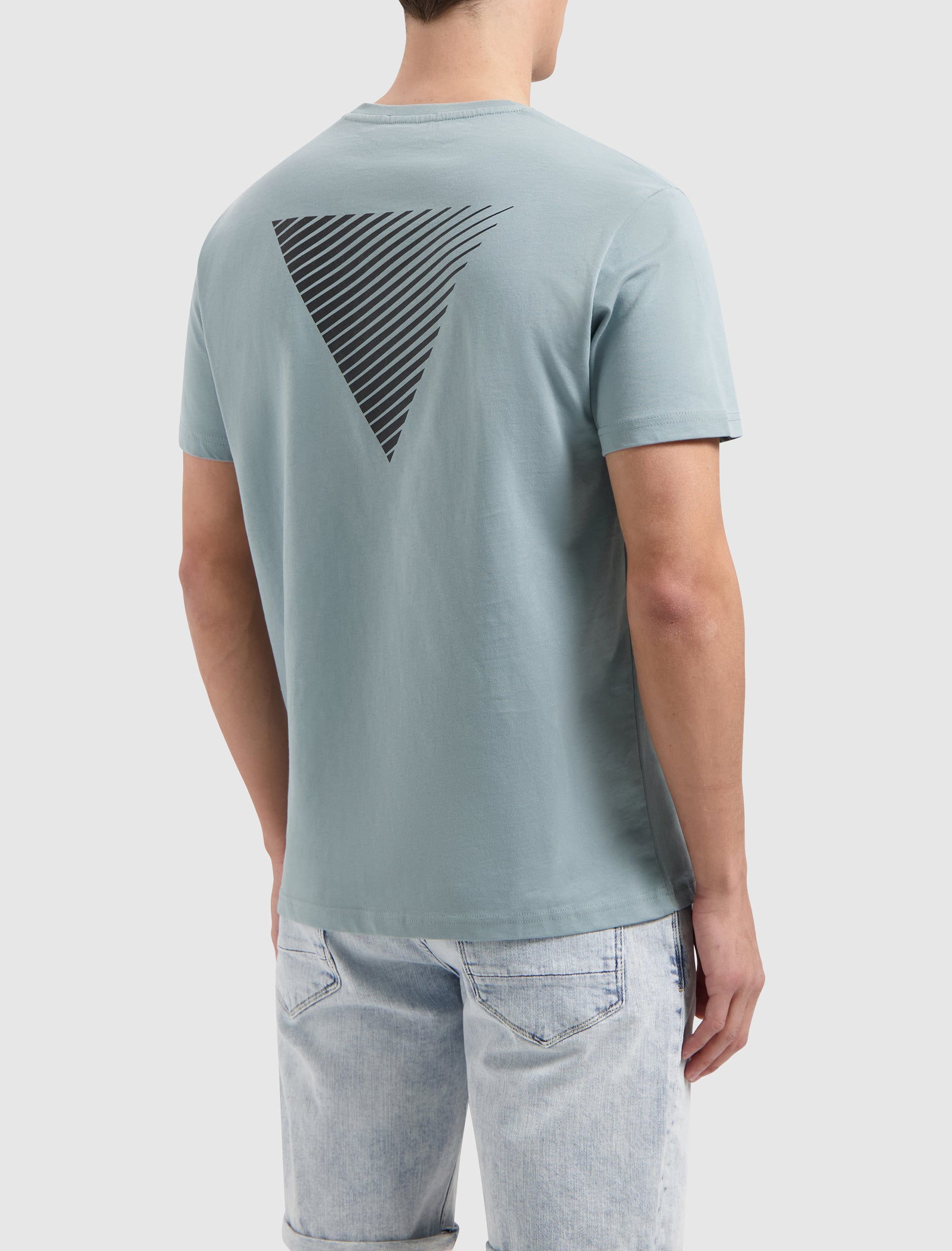 Essential Logo T-shirt | Sky Blue