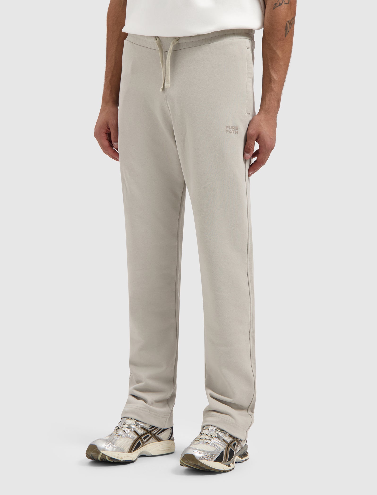 Stacked Logo Sweat Pants | Kit