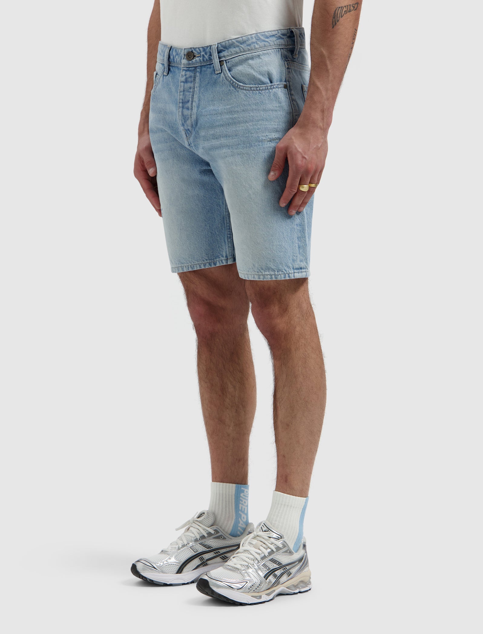 The Owen Regular Fit Short | Denim Light Blue