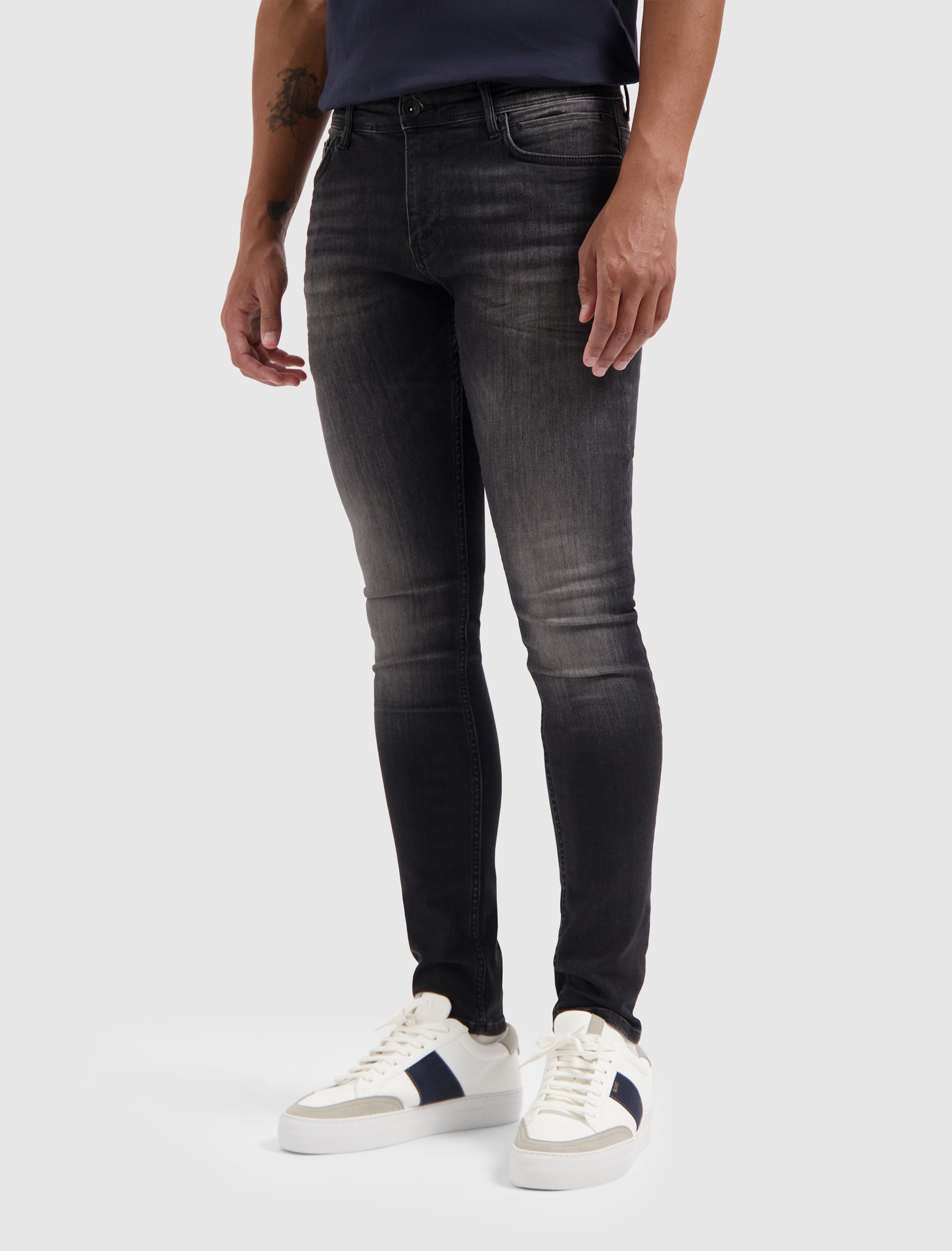 The Jone Skinny Fit Jeans | Denim Dark Grey