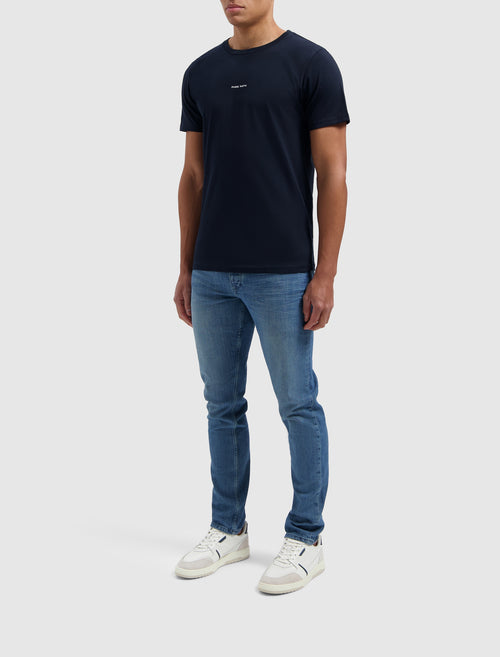 Essential Logo T-shirt | Navy