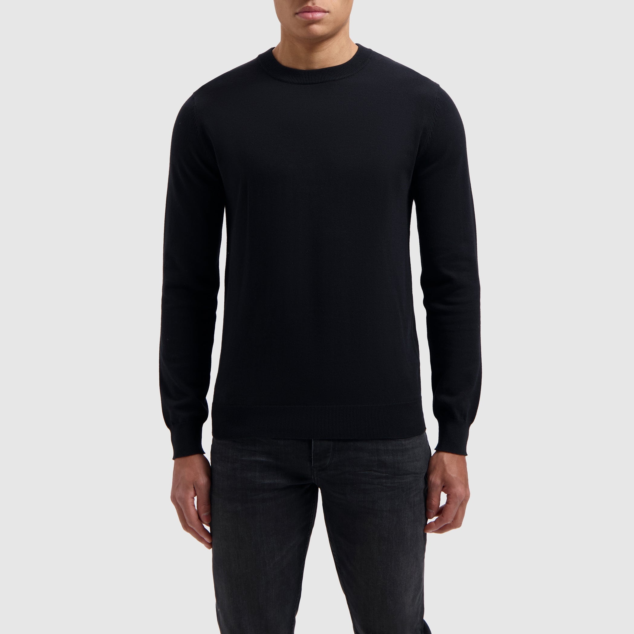 Essential Knitwear Crewneck Sweater | Black