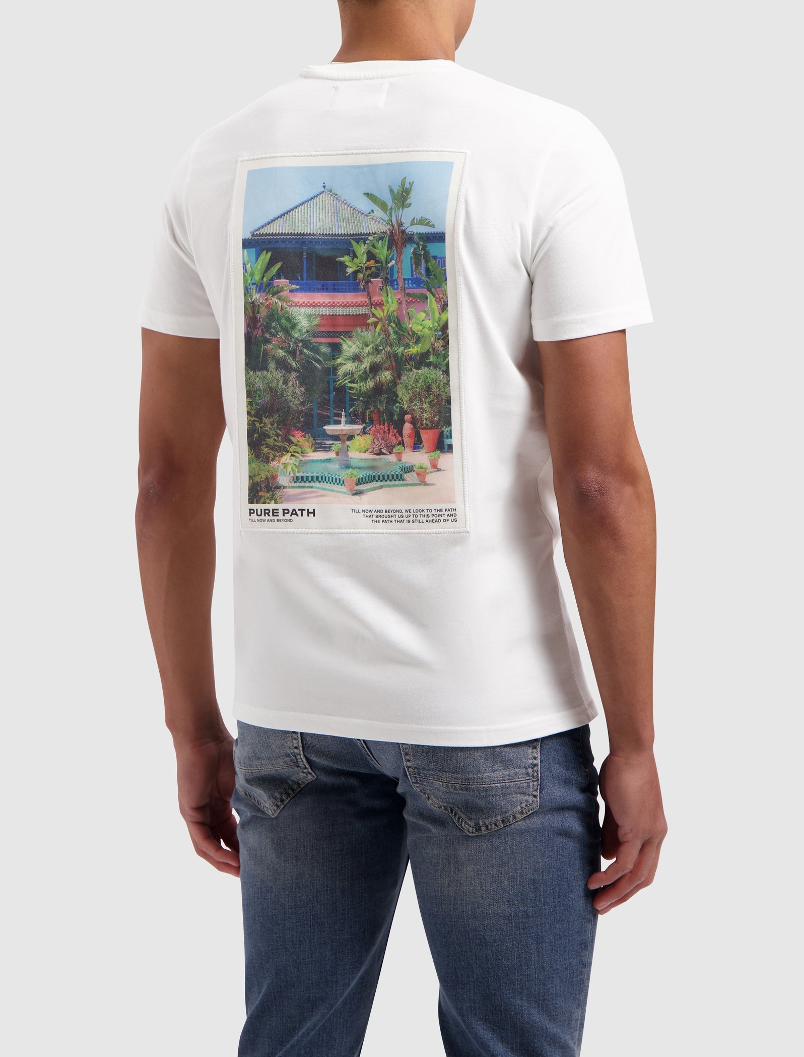 Jardin Privé T-shirt | Off White