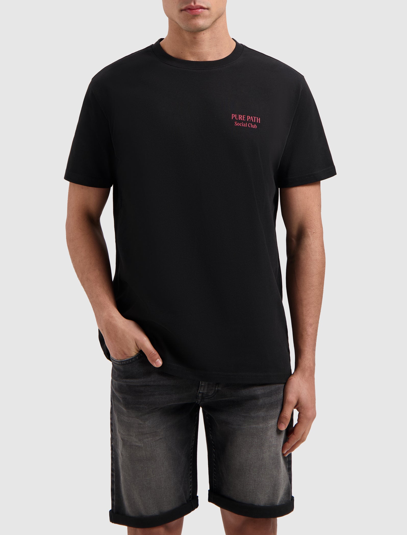 Juegos y Tragos T-shirt | Black