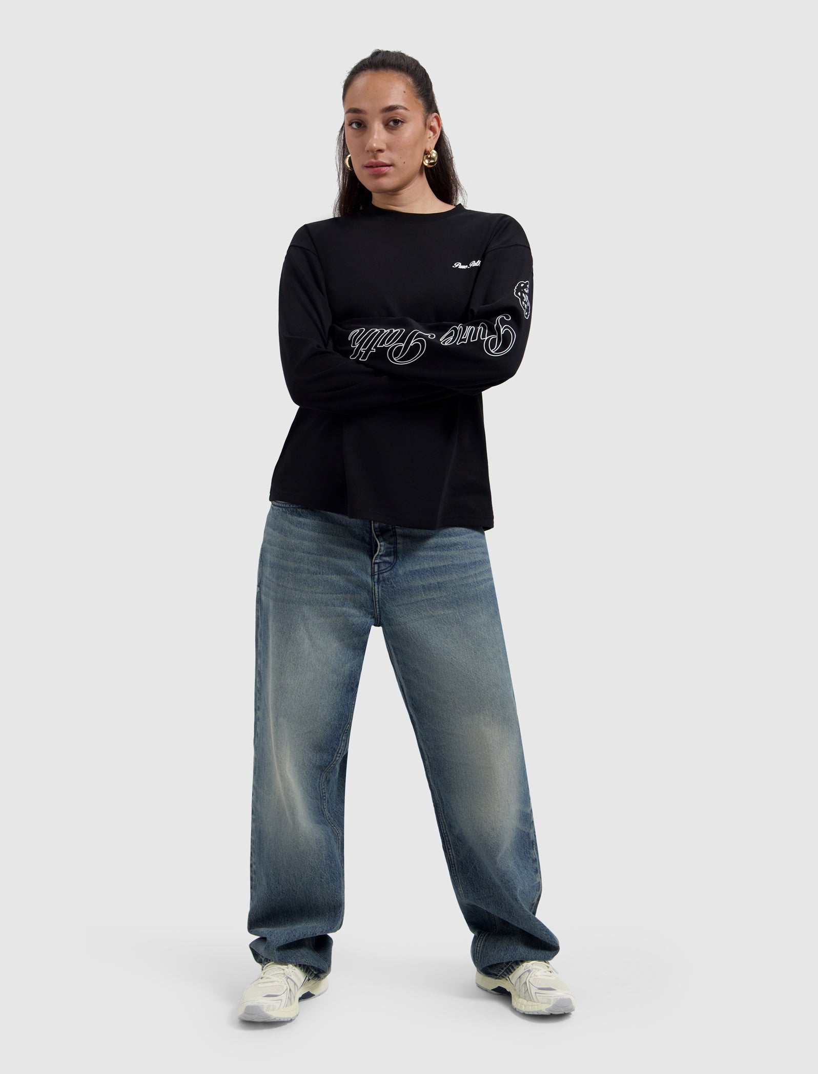 Essence Of Life Longsleeve T-shirt | Black