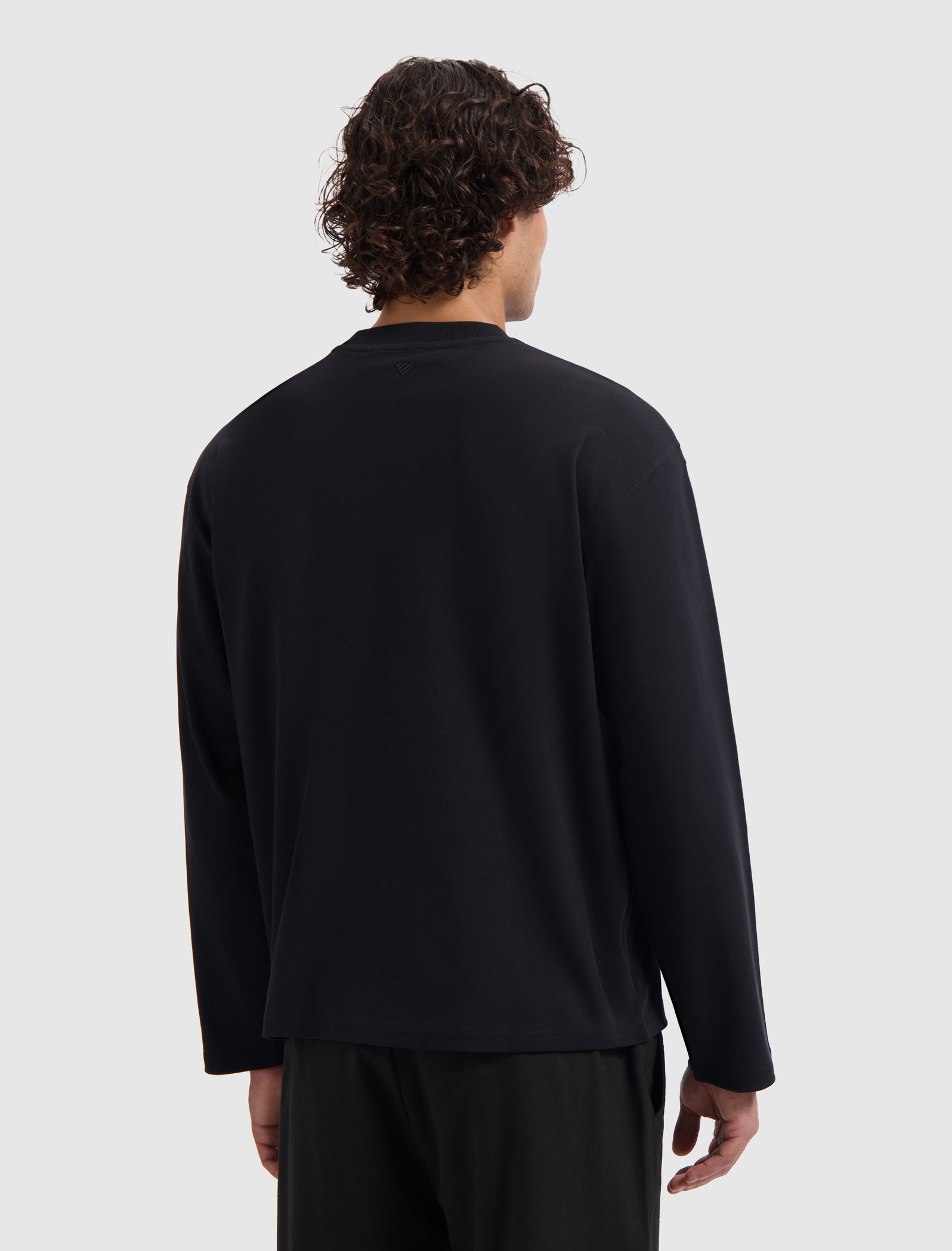 Emblem Longsleeve T-shirt | Black