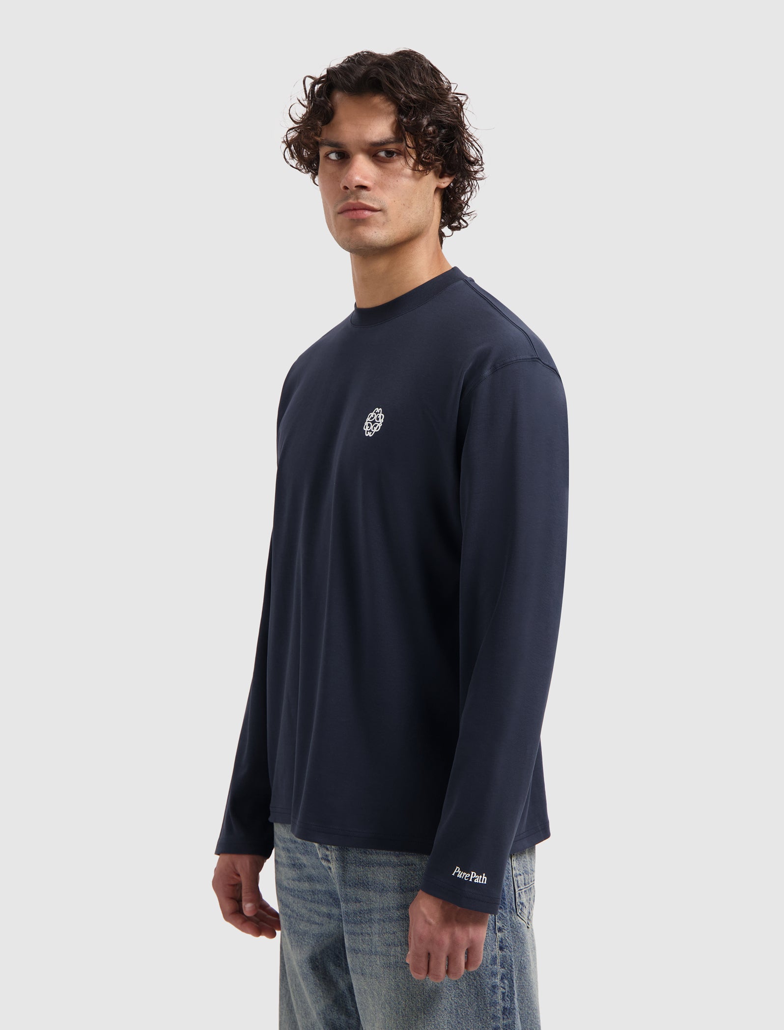 Emblem Longsleeve T-shirt | Dark Navy