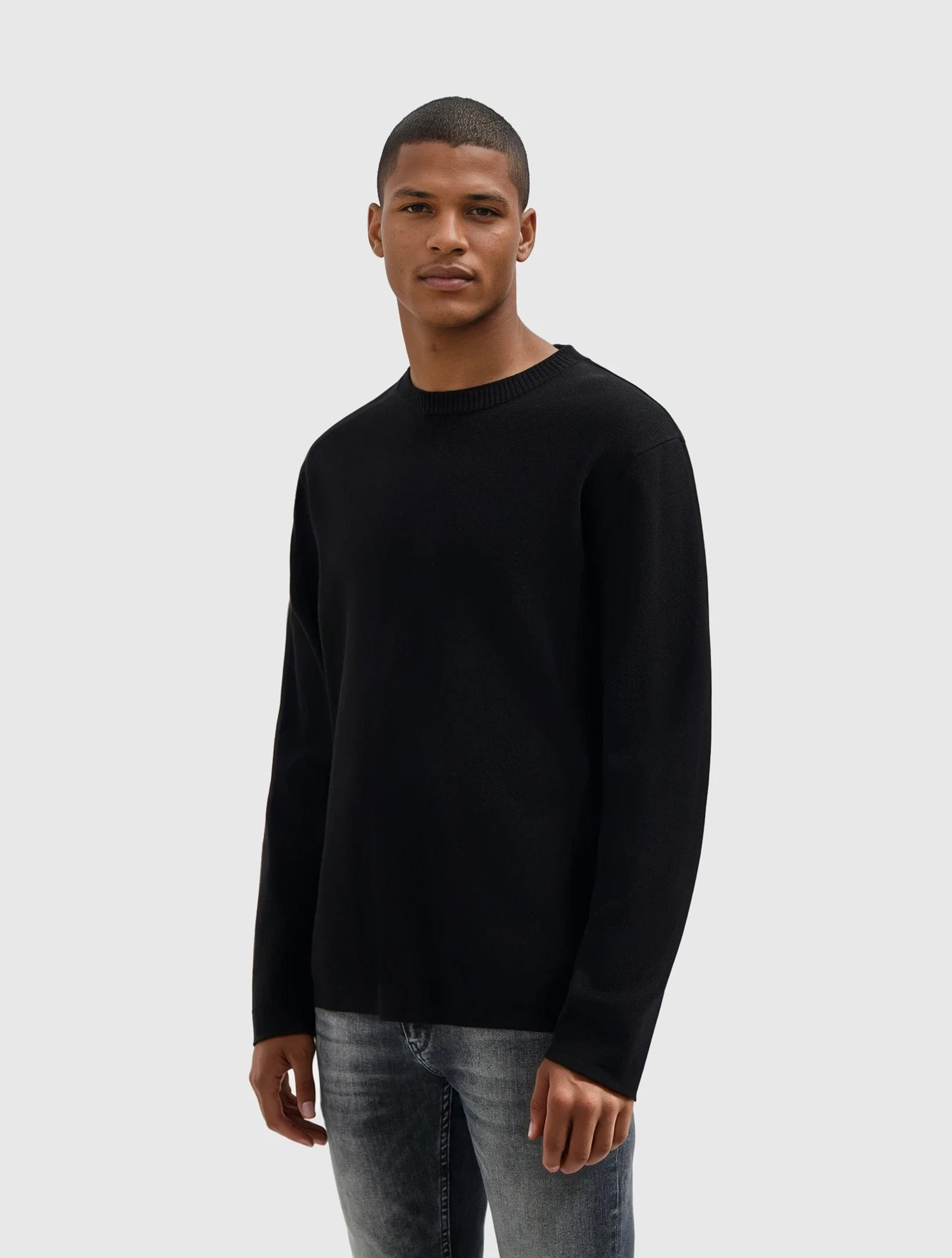 Heavy Knit Sweater | Black