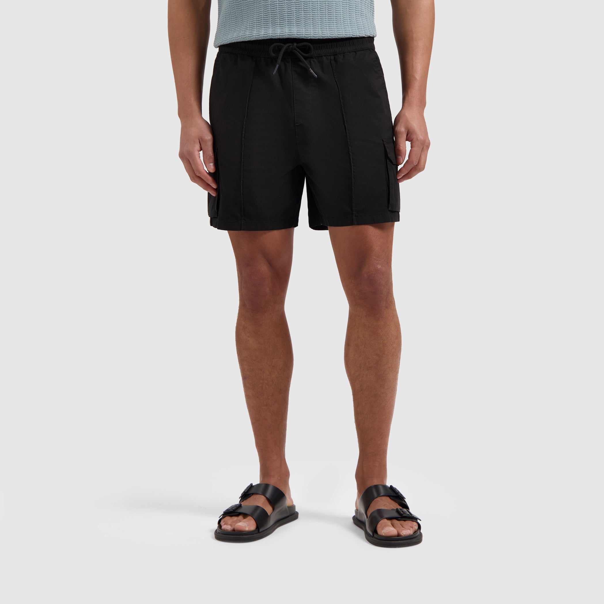 Regular fit Cargo Shorts | Black