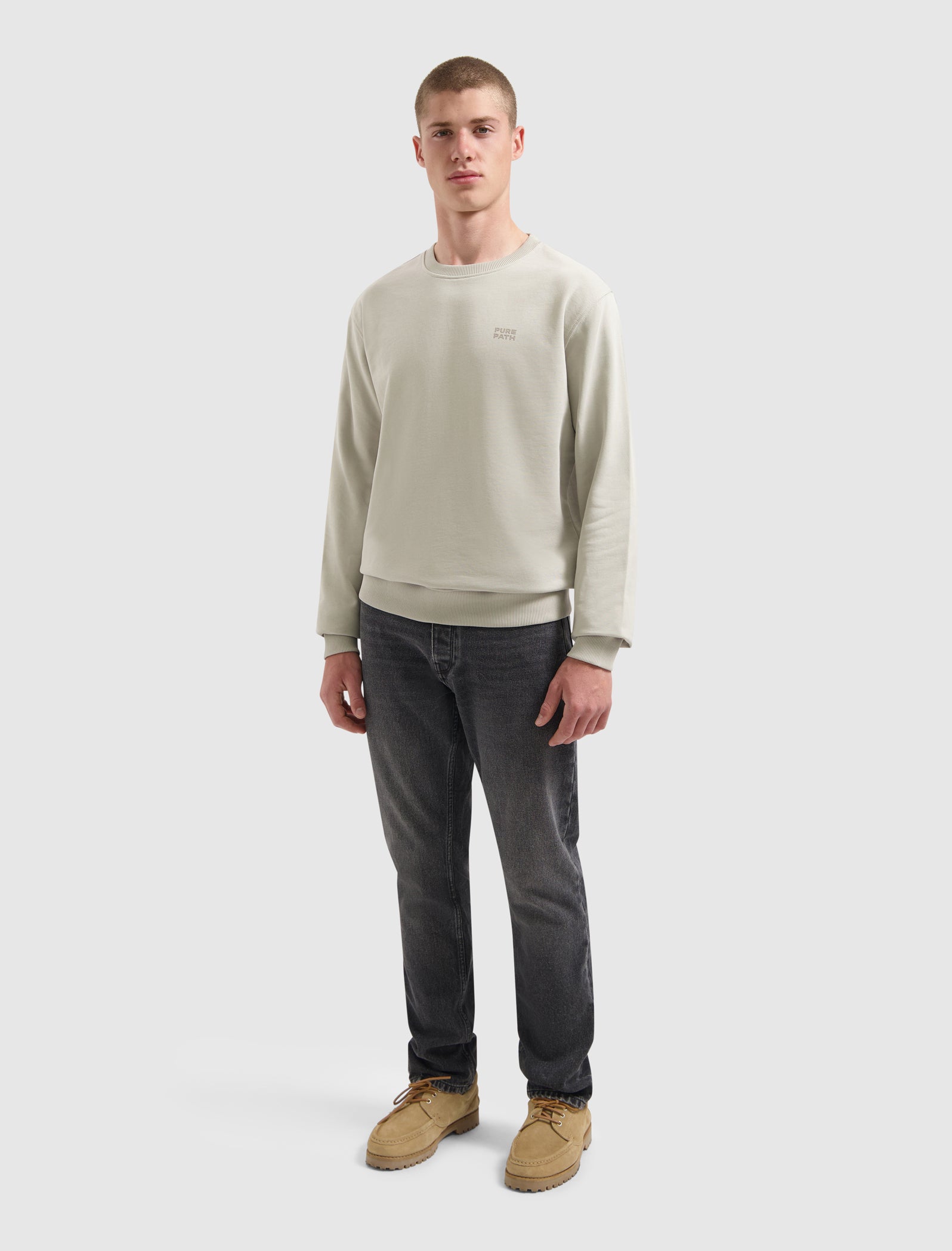 Stacked Logo Sweater | Kit