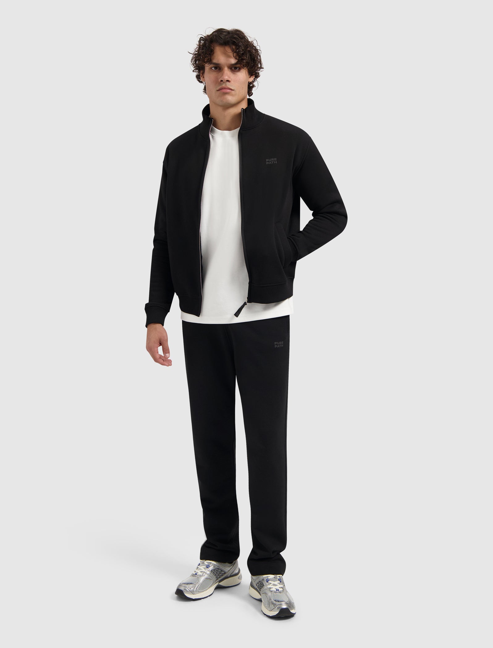Stacked Logo Full-zip Sweater | Black