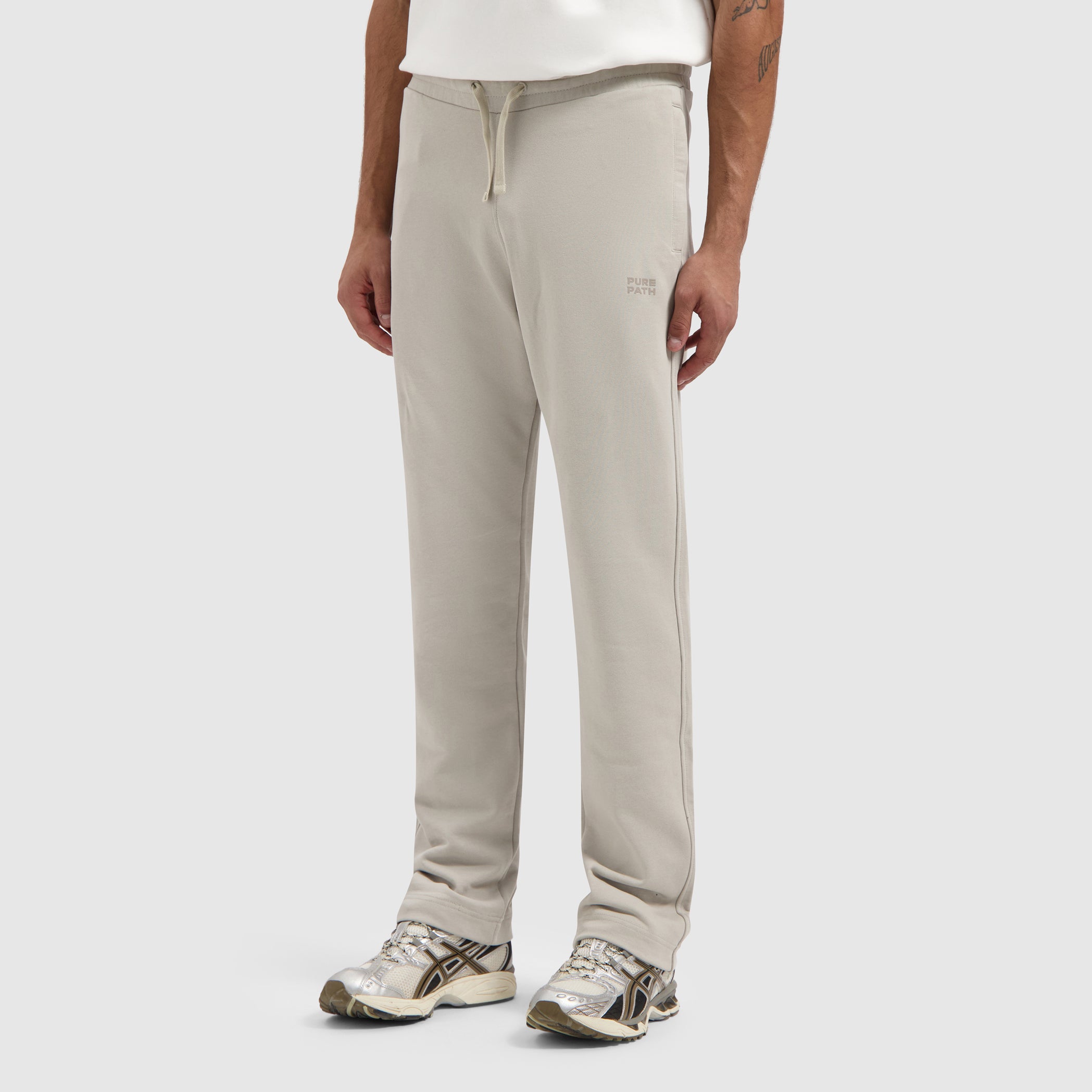 Stacked Logo Sweat Pants | Kit