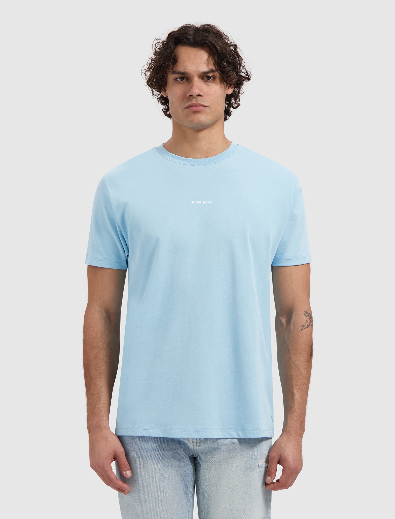 Essential Logo T-shirt | Sky Blue