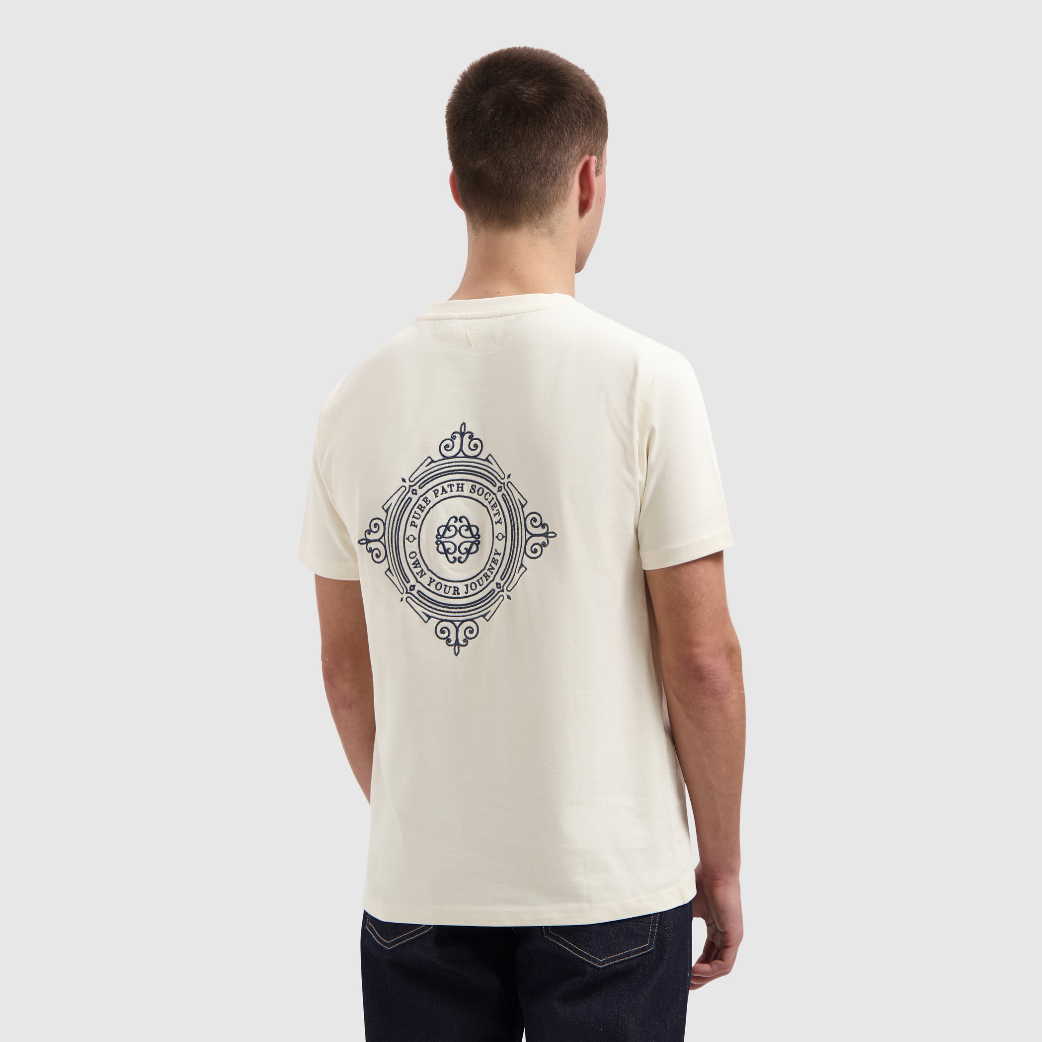 Family Crest T-shirt | Ecru