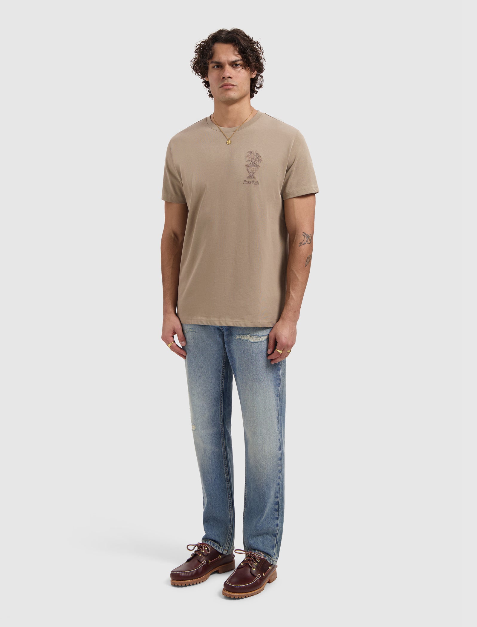 Embroidered Vase T-shirt | Taupe