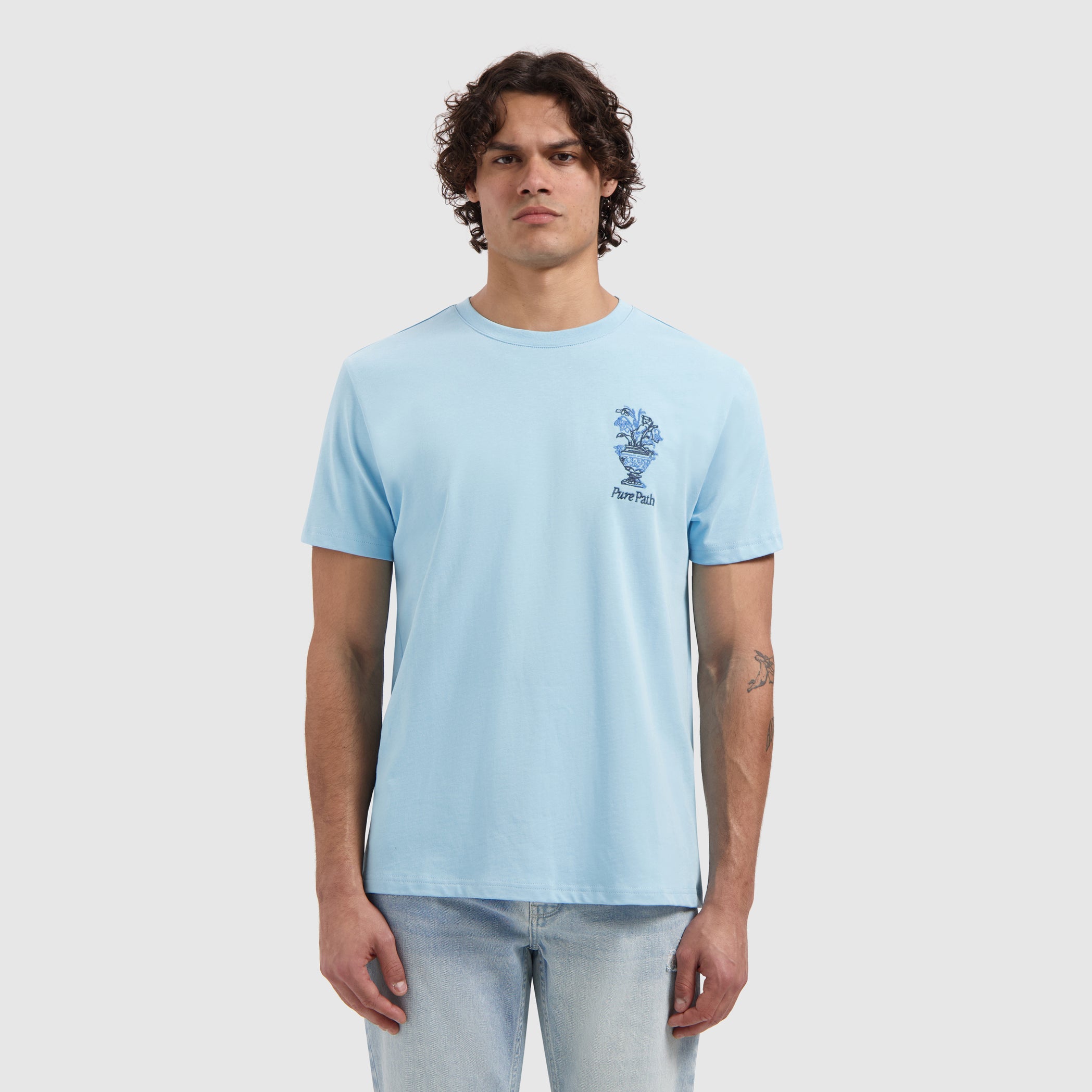 Embroidered Vase T-shirt | Sky Blue