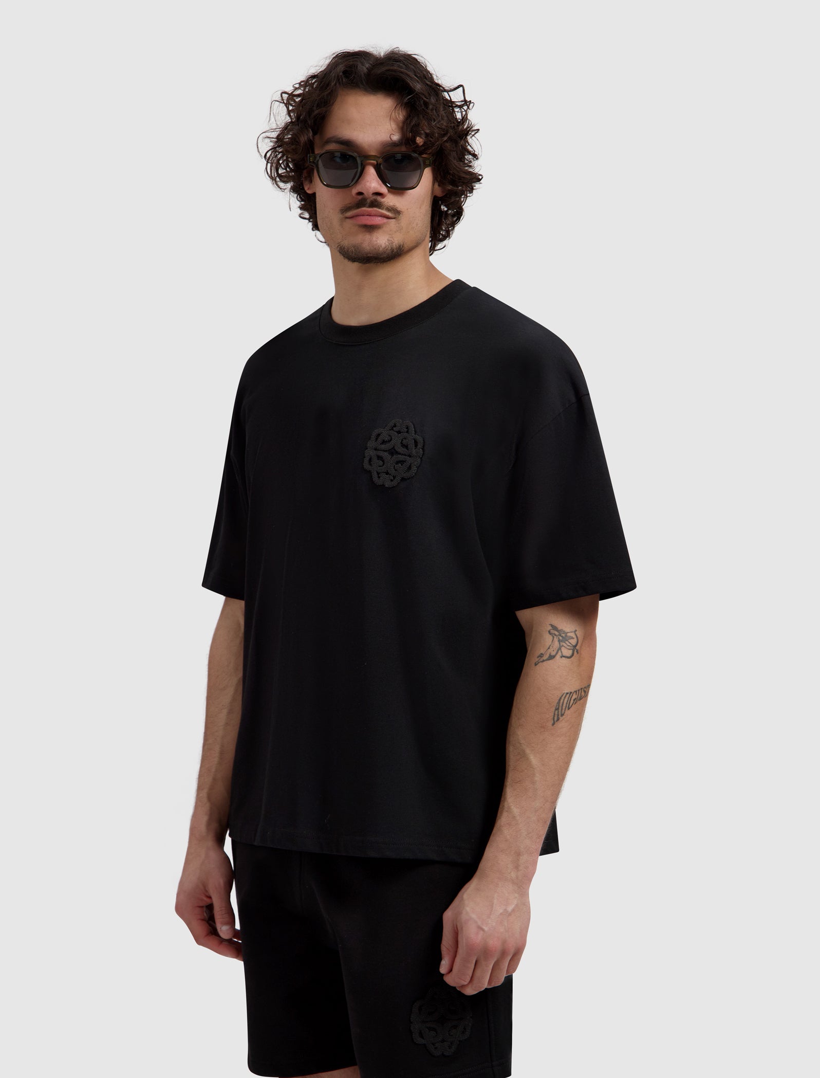 Emblem Badge T-shirt | Black