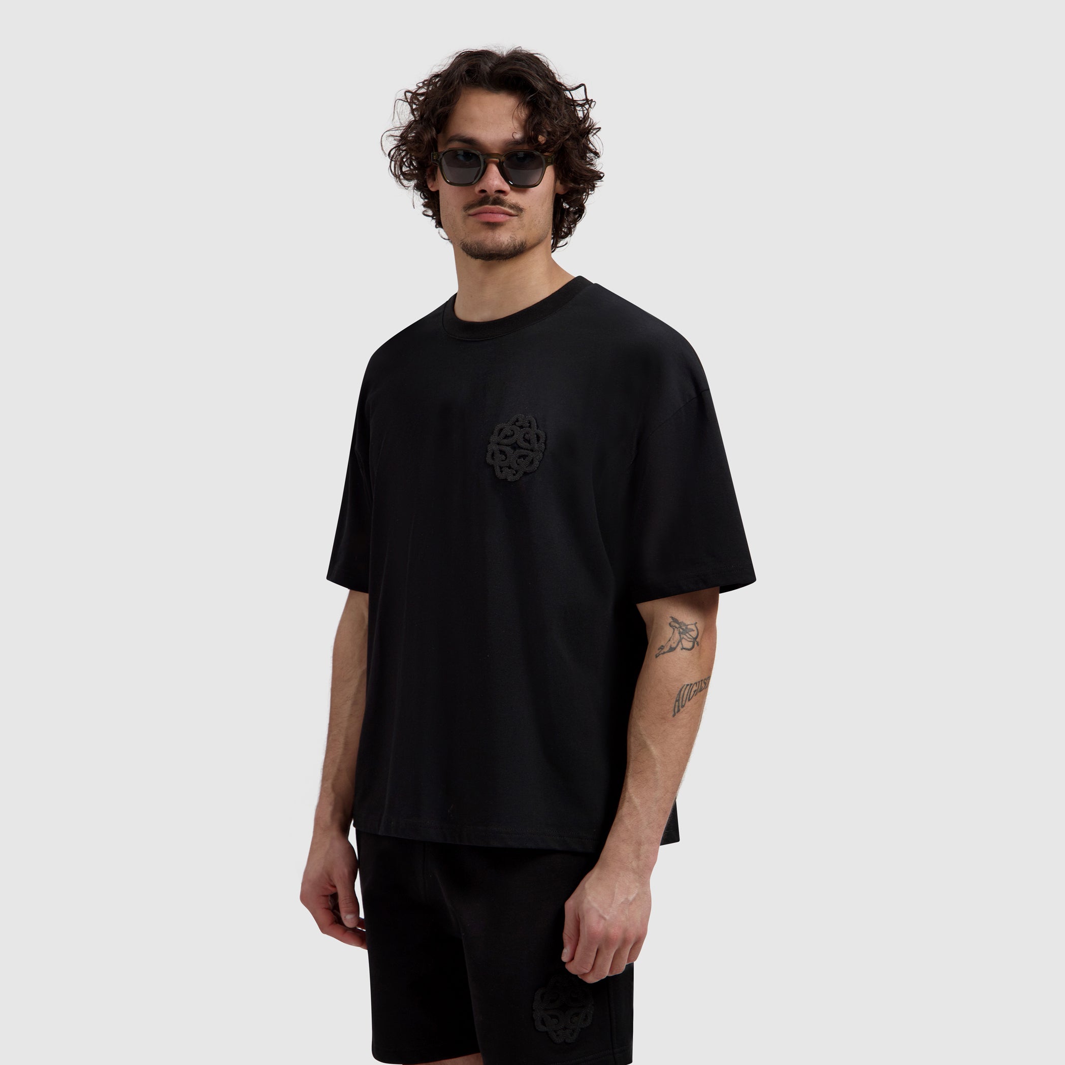 Emblem Badge T-shirt | Black