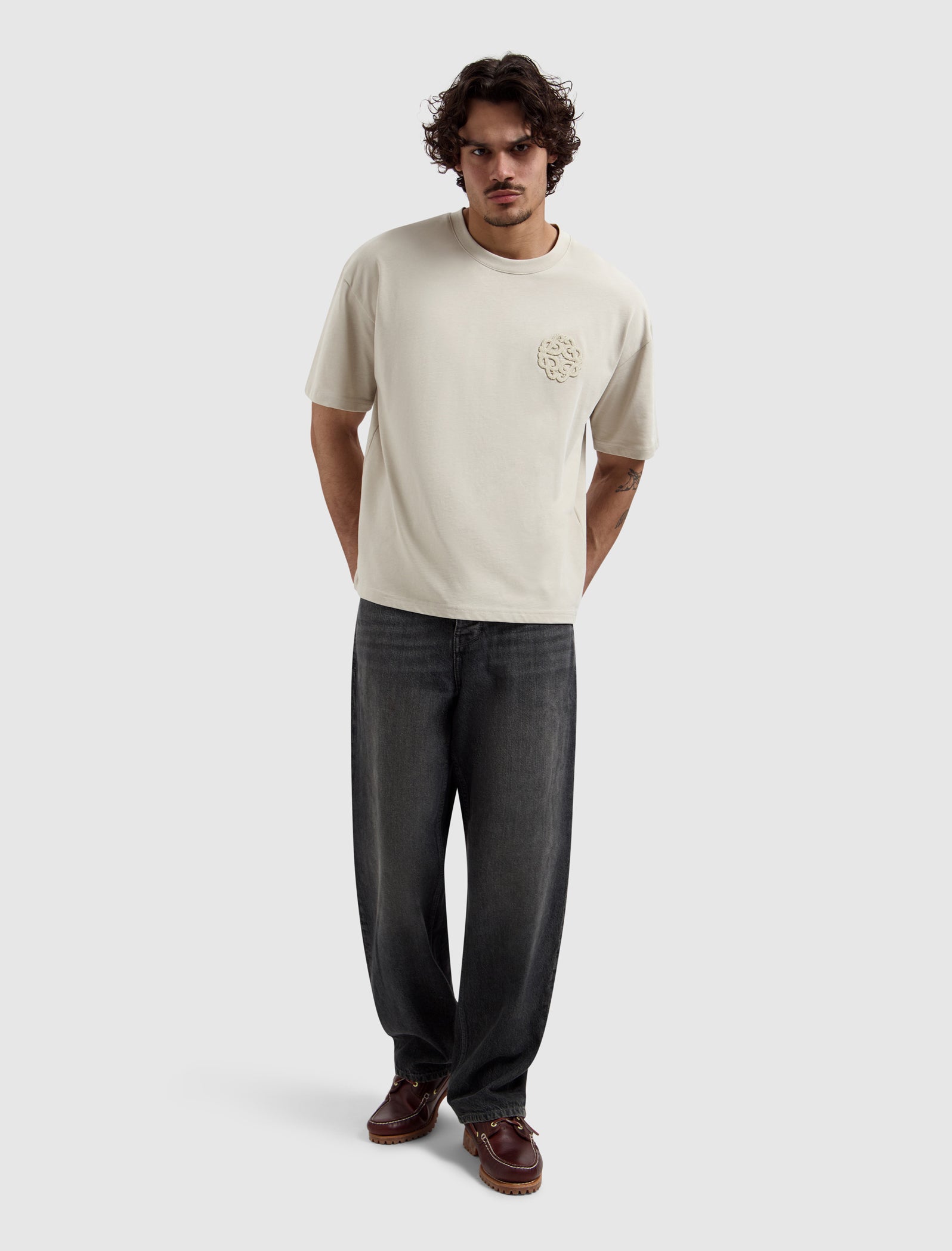 Emblem Badge T-shirt | Sand