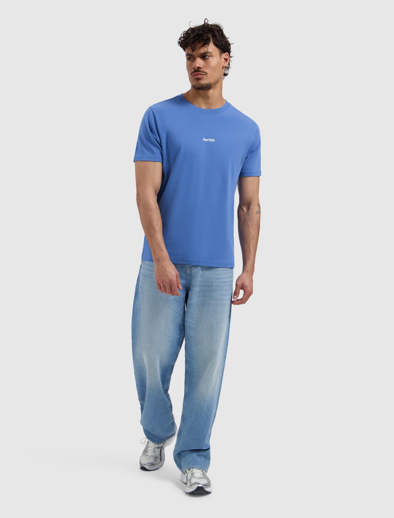 Trio of Flowers T-shirt | Faded Cobalt
