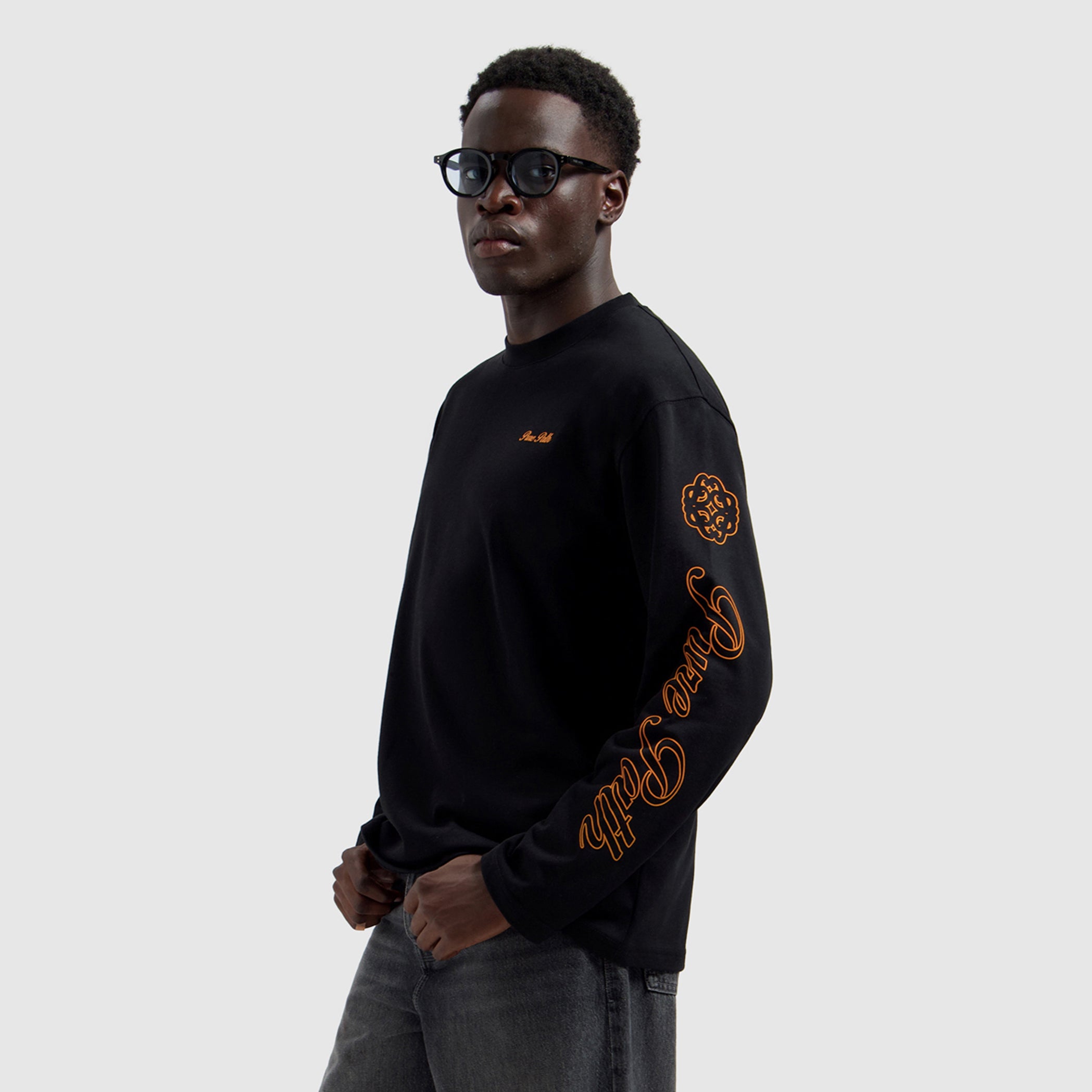 Essence Of Life Longsleeve T-shirt | Black