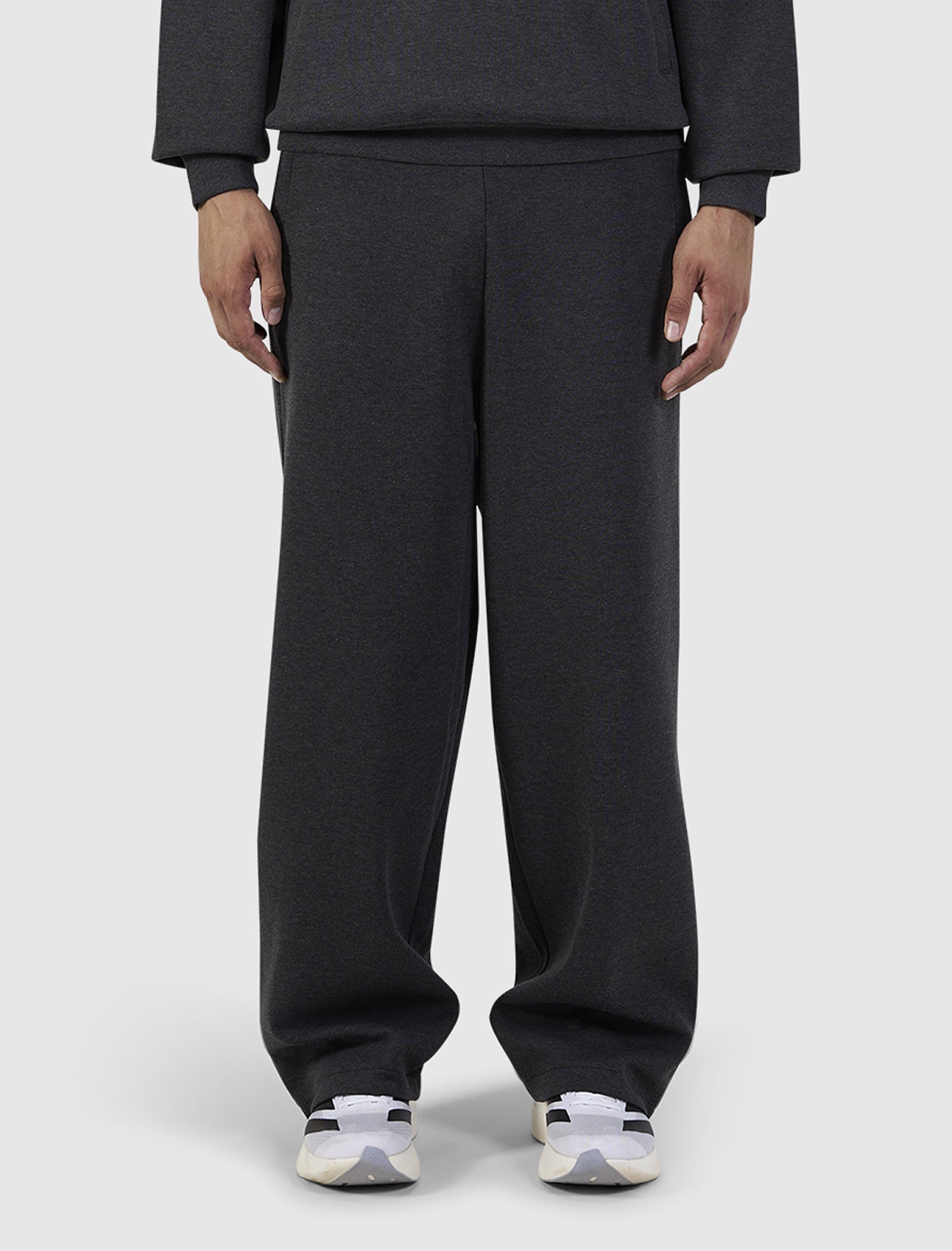 Initials Interlock Sweatpants | Black