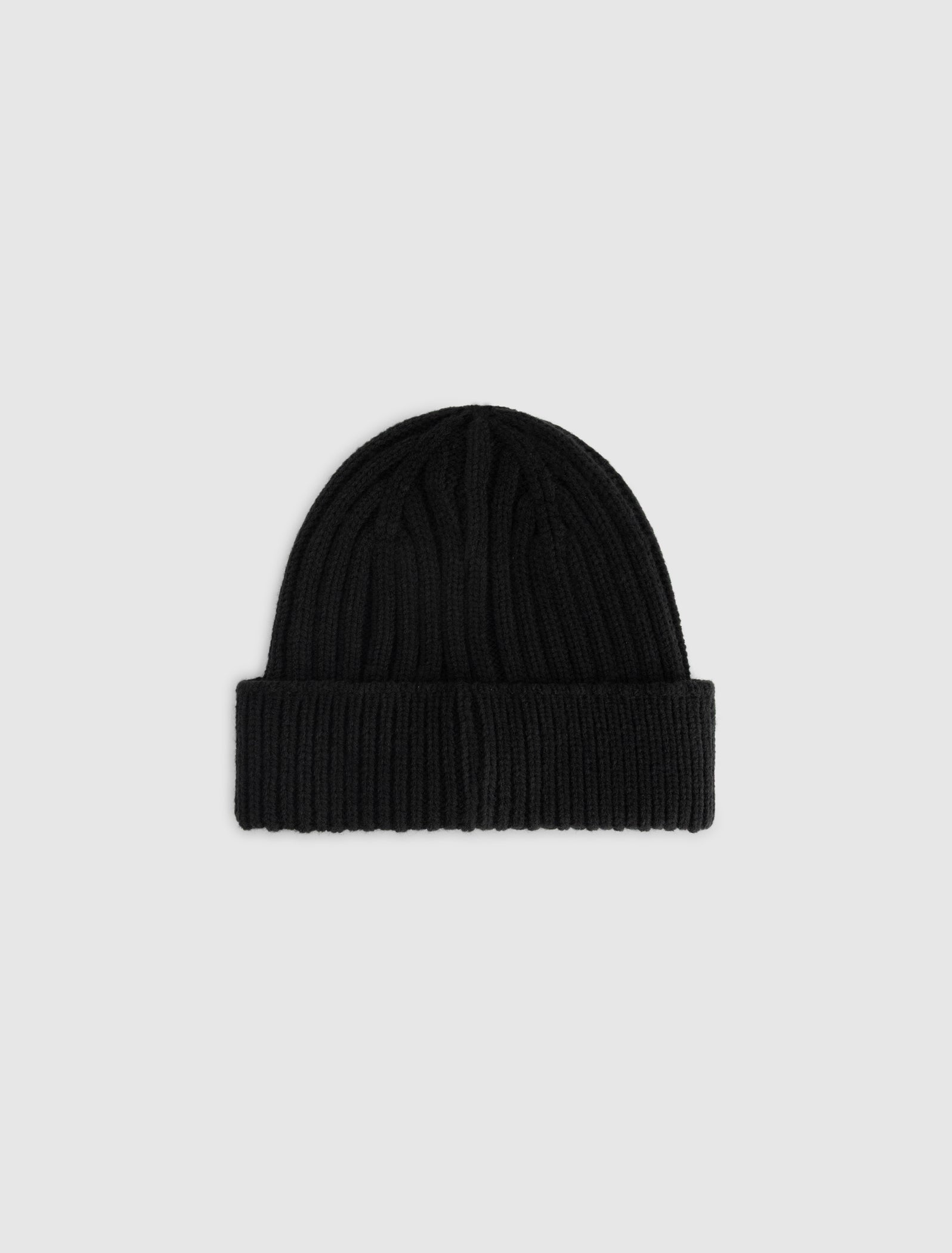 Emblem Beanie | Black