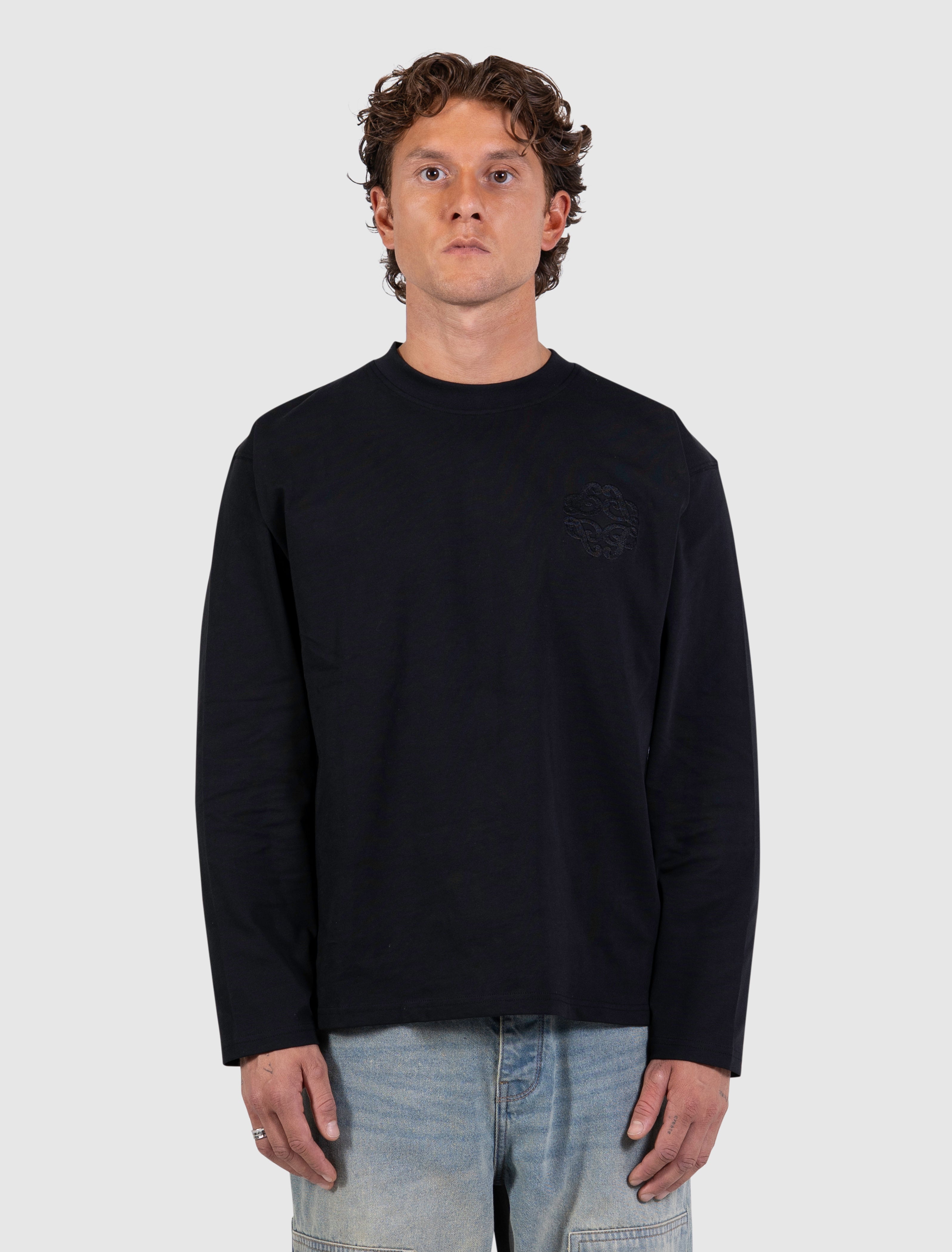 Emblem Logo Longsleeve T-shirt | Black