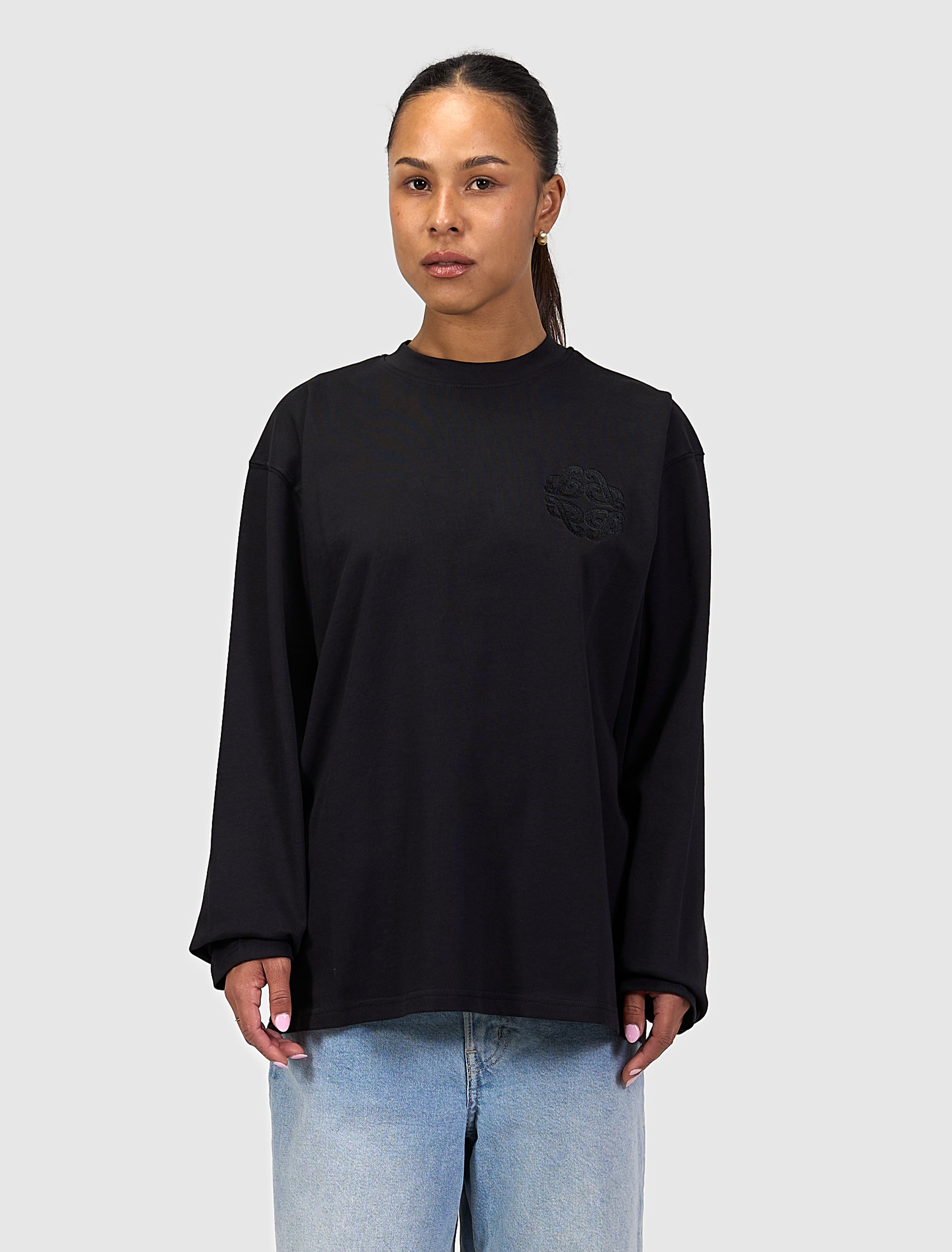 Emblem Logo Longsleeve T-shirt | Black