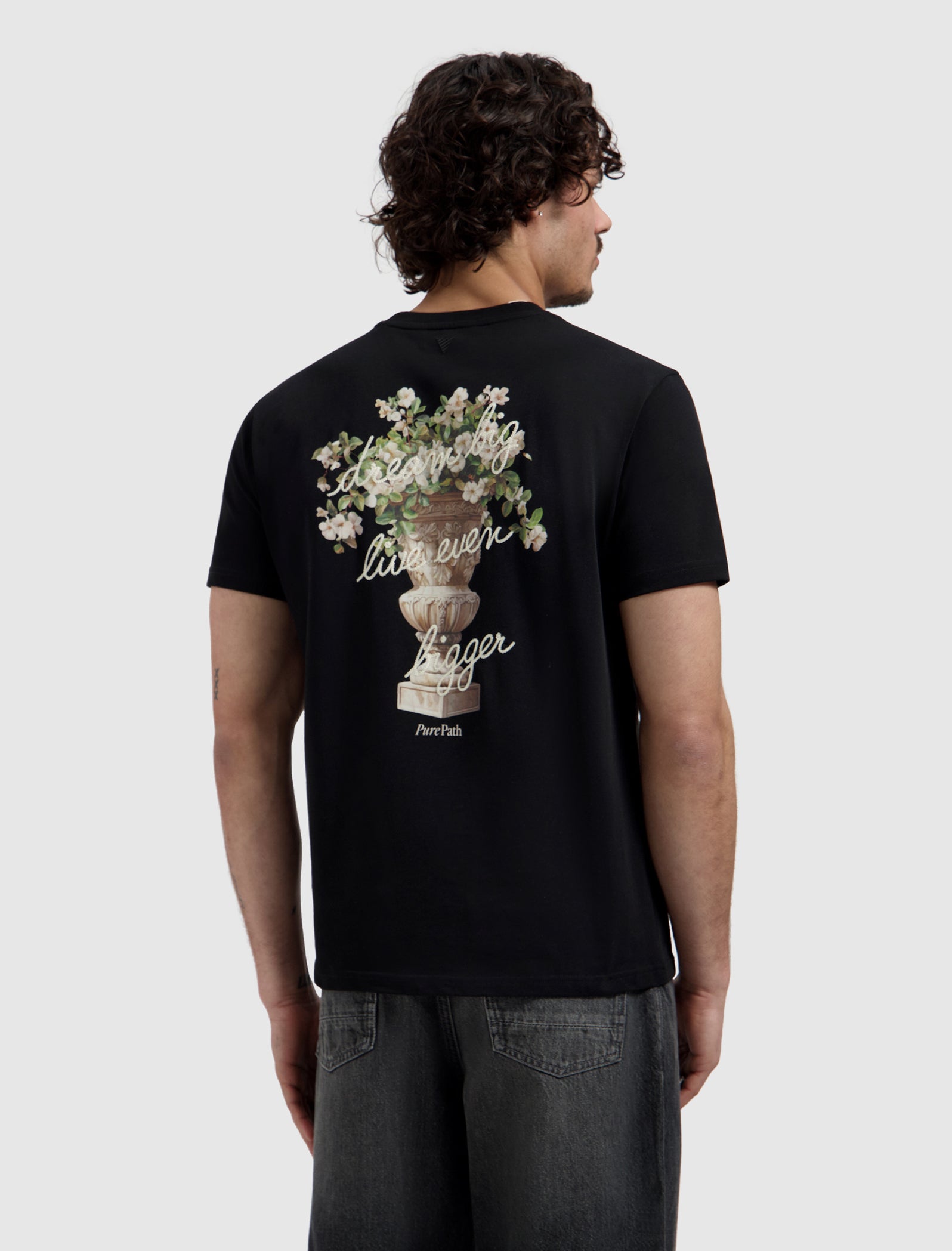Dream Vase T-shirt | Black