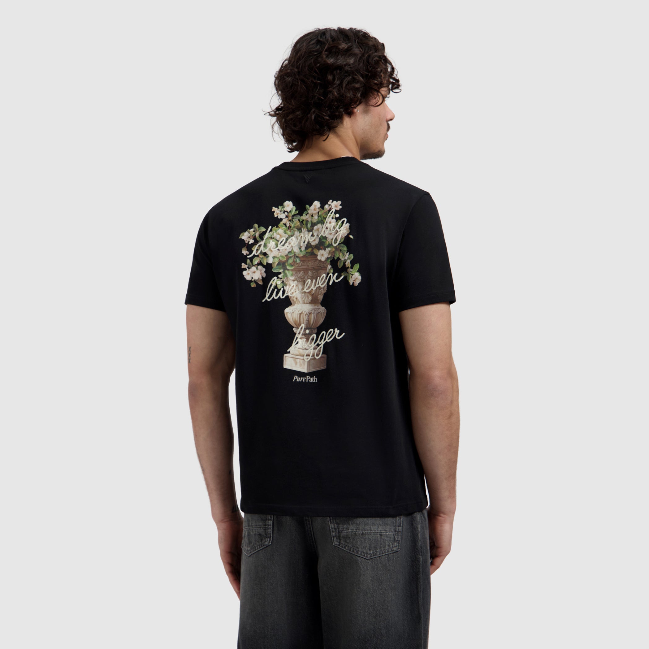 Dream Vase T-shirt | Black