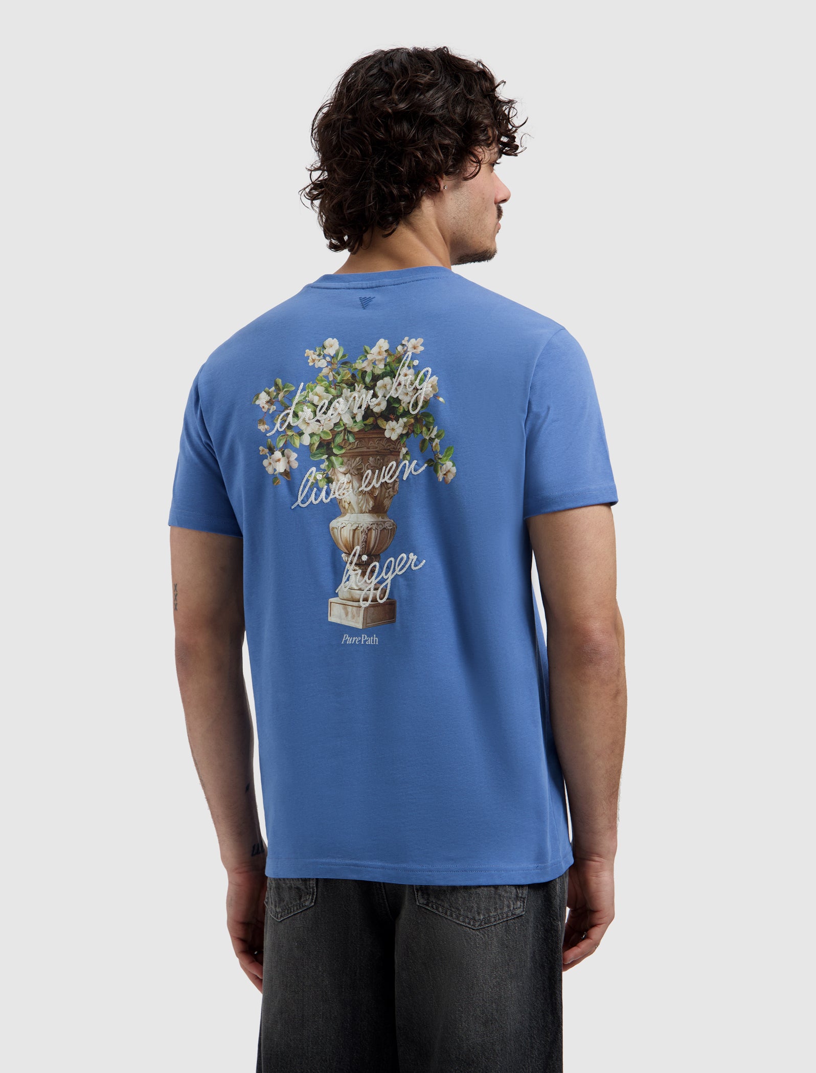 Dream Vase T-shirt | Faded Cobalt