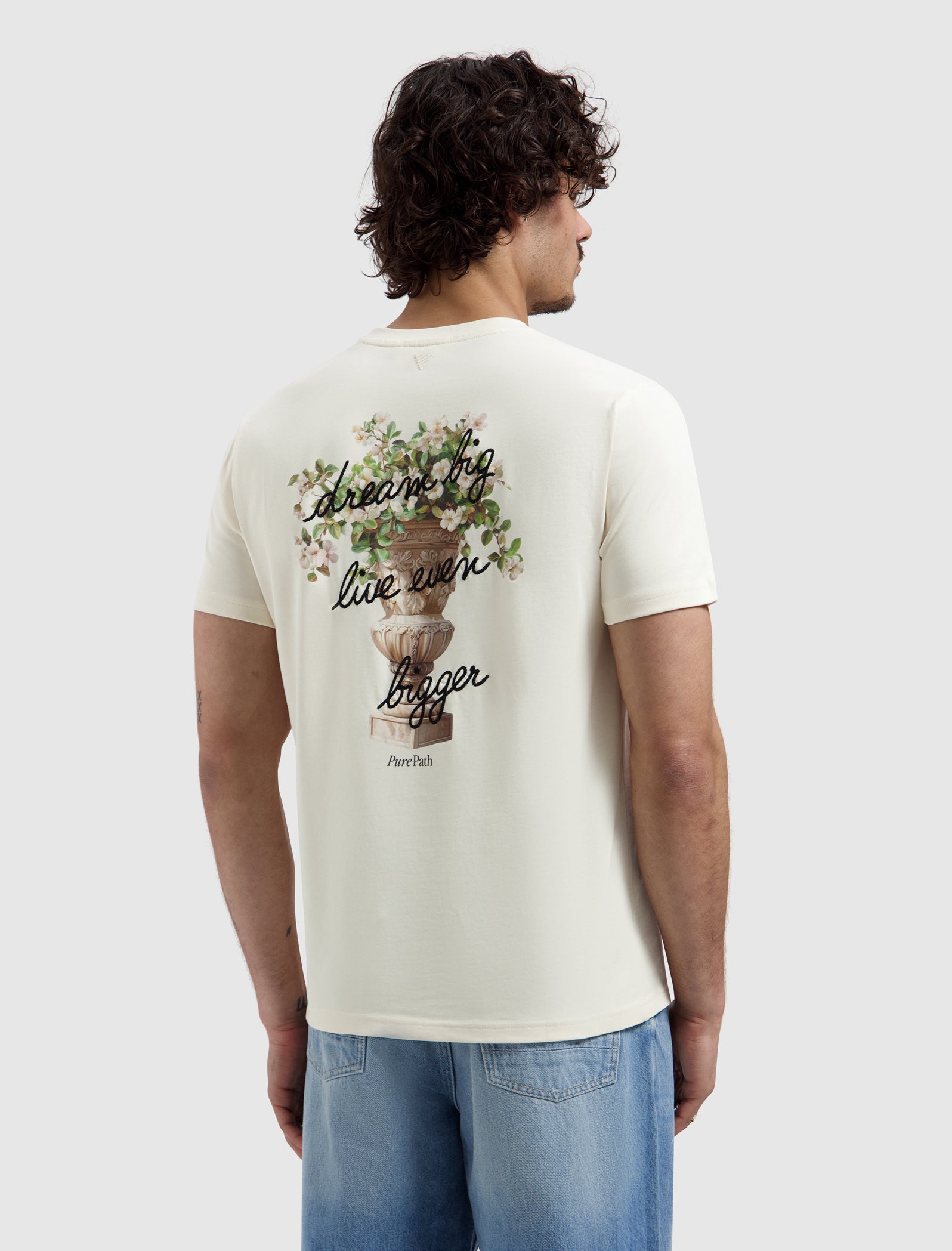 Dream Vase T-shirt | Ecru