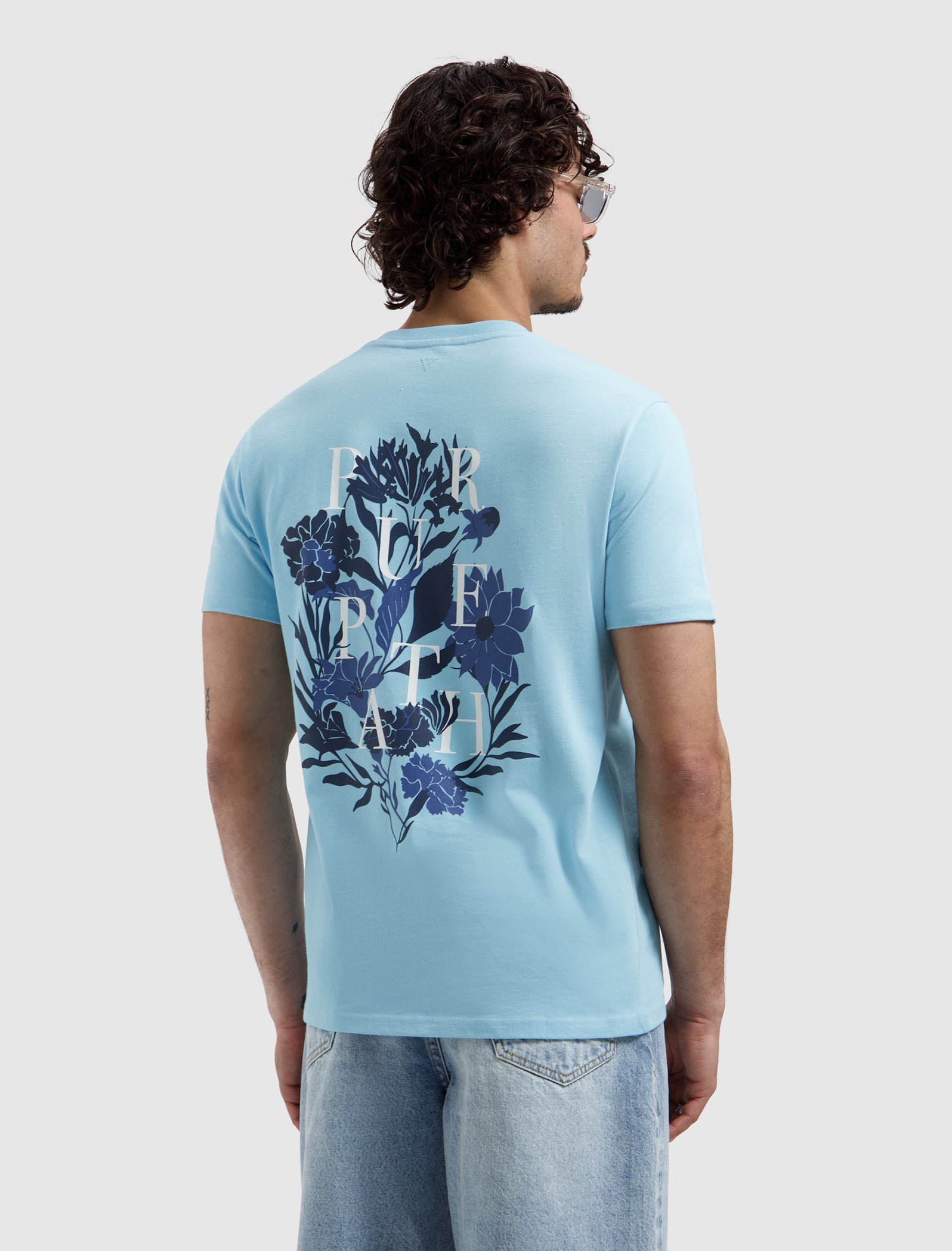 Dreamers Floral T-shirt | Sky Blue