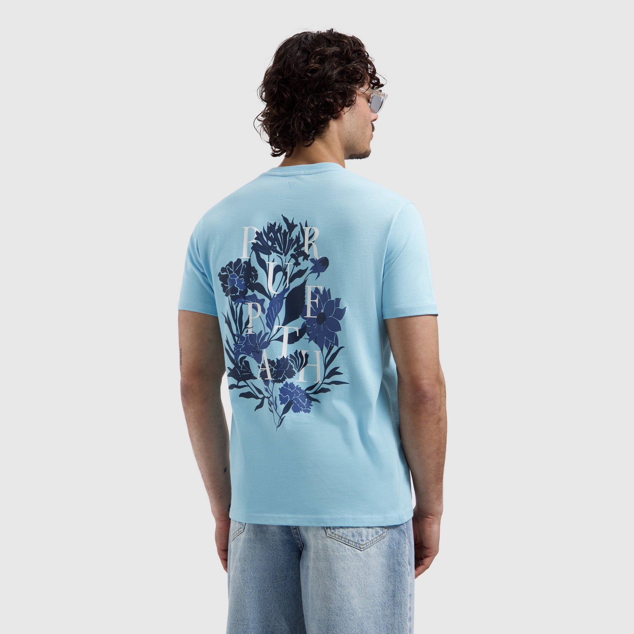 Dreamers Floral T-shirt | Sky Blue