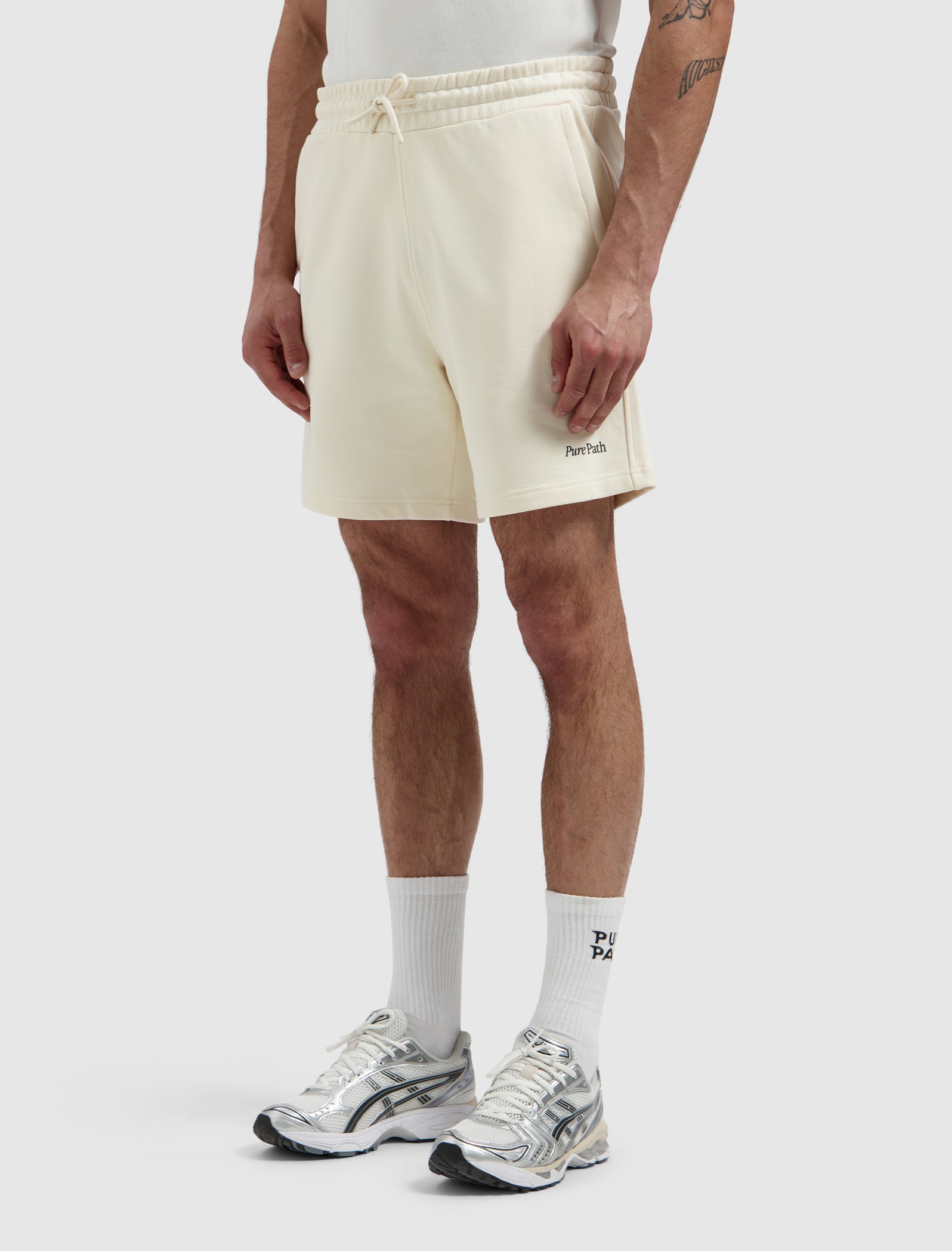 Hybrid Logo Short | Ecru