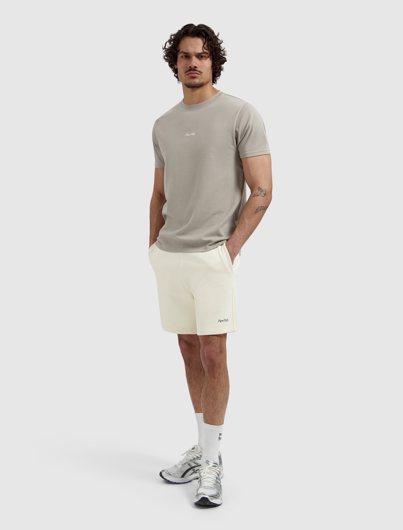 Hybrid Logo Short | Ecru