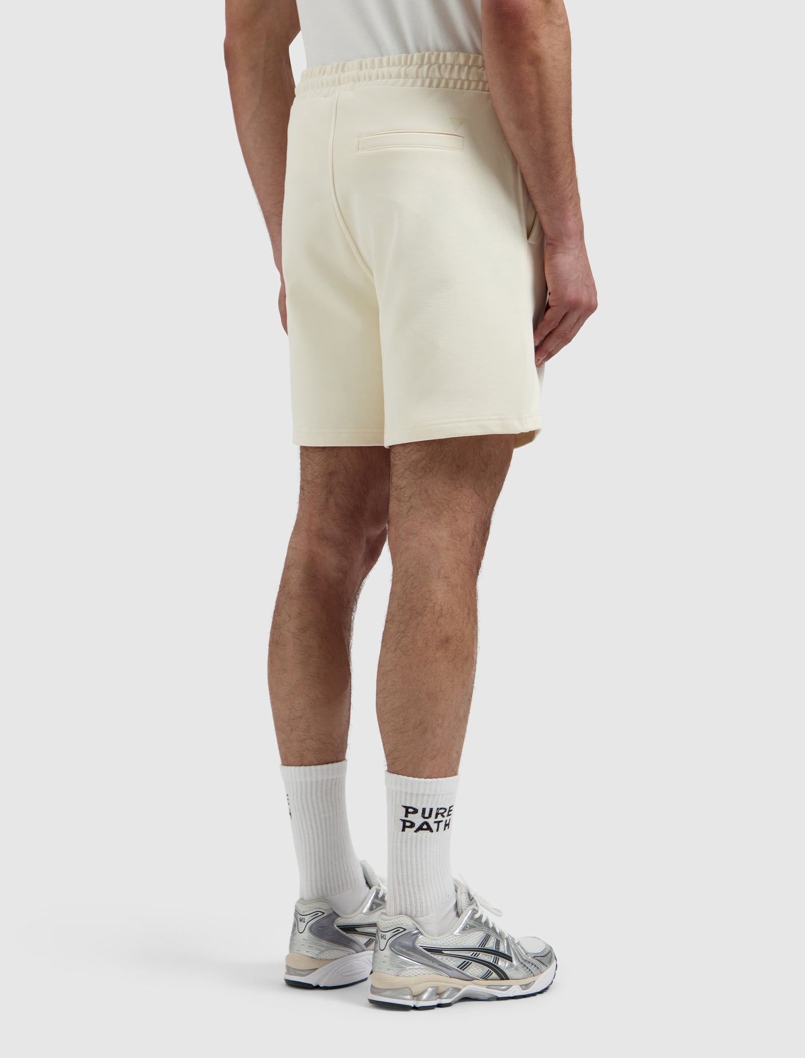 Hybrid Logo Short | Ecru