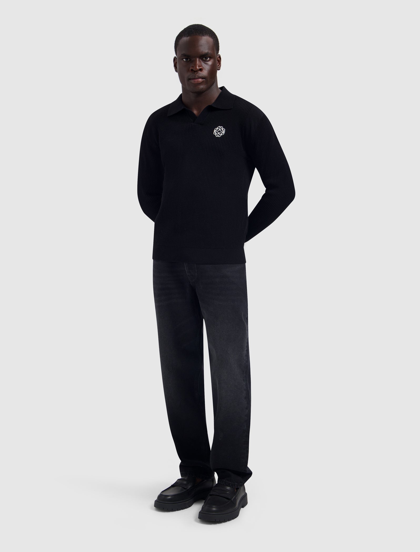 Emblem Knit Polo | Black