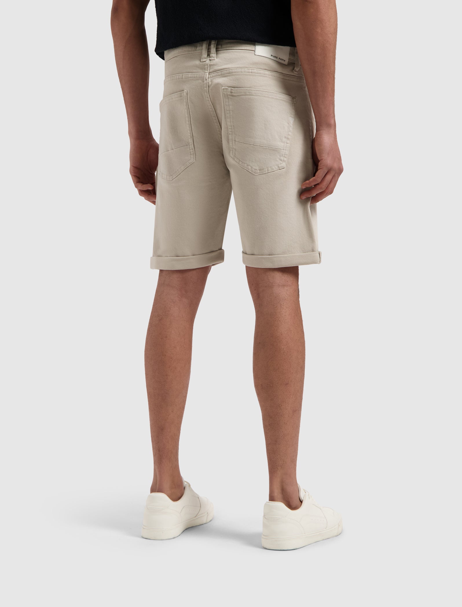 The Miles Slim Fit Shorts | Sand