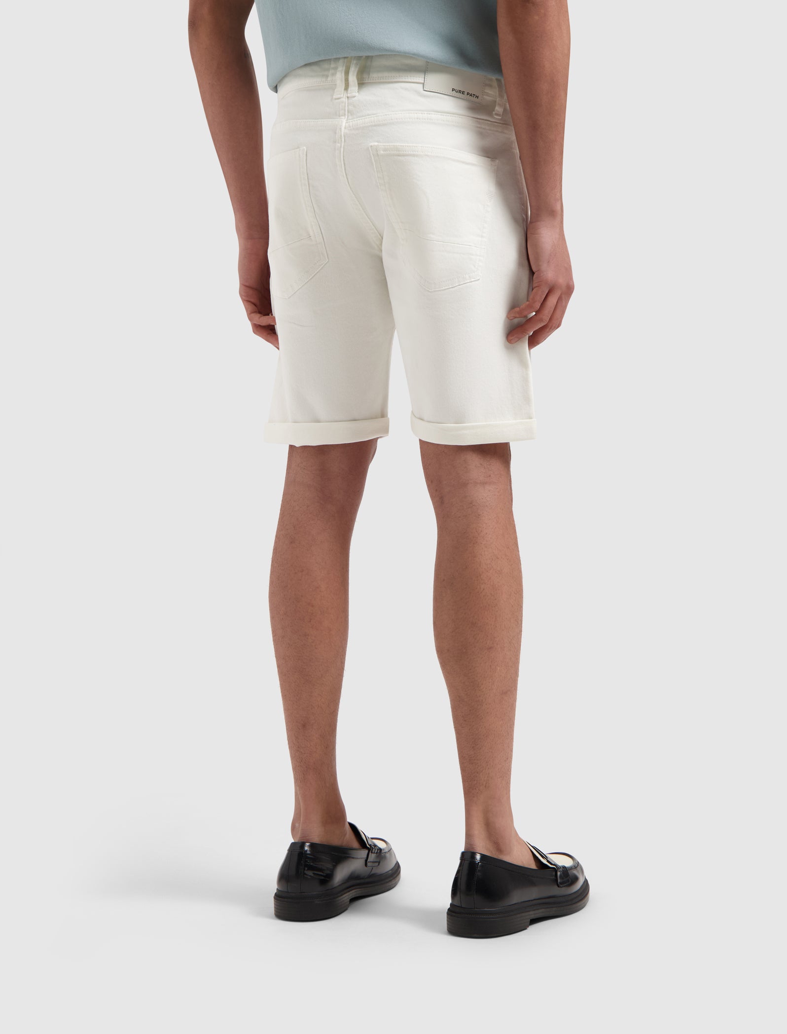 The Miles Slim Fit Shorts | Off White