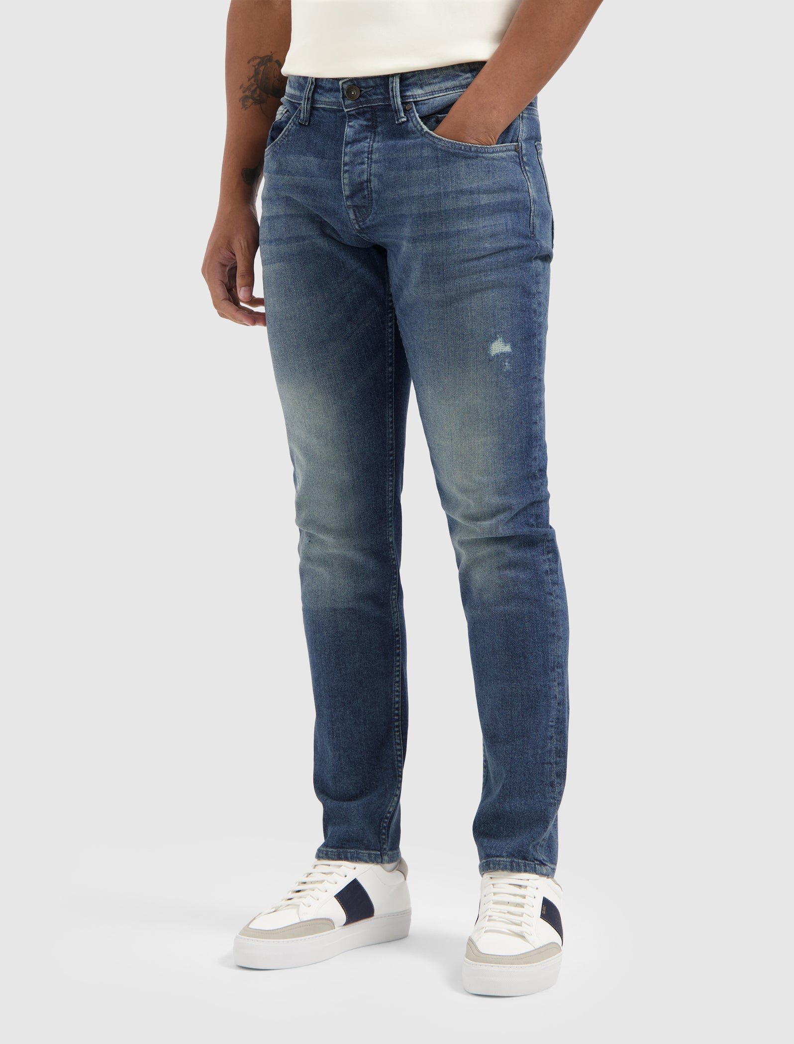 The Ryan Slim Fit Jeans | Denim Dark Blue