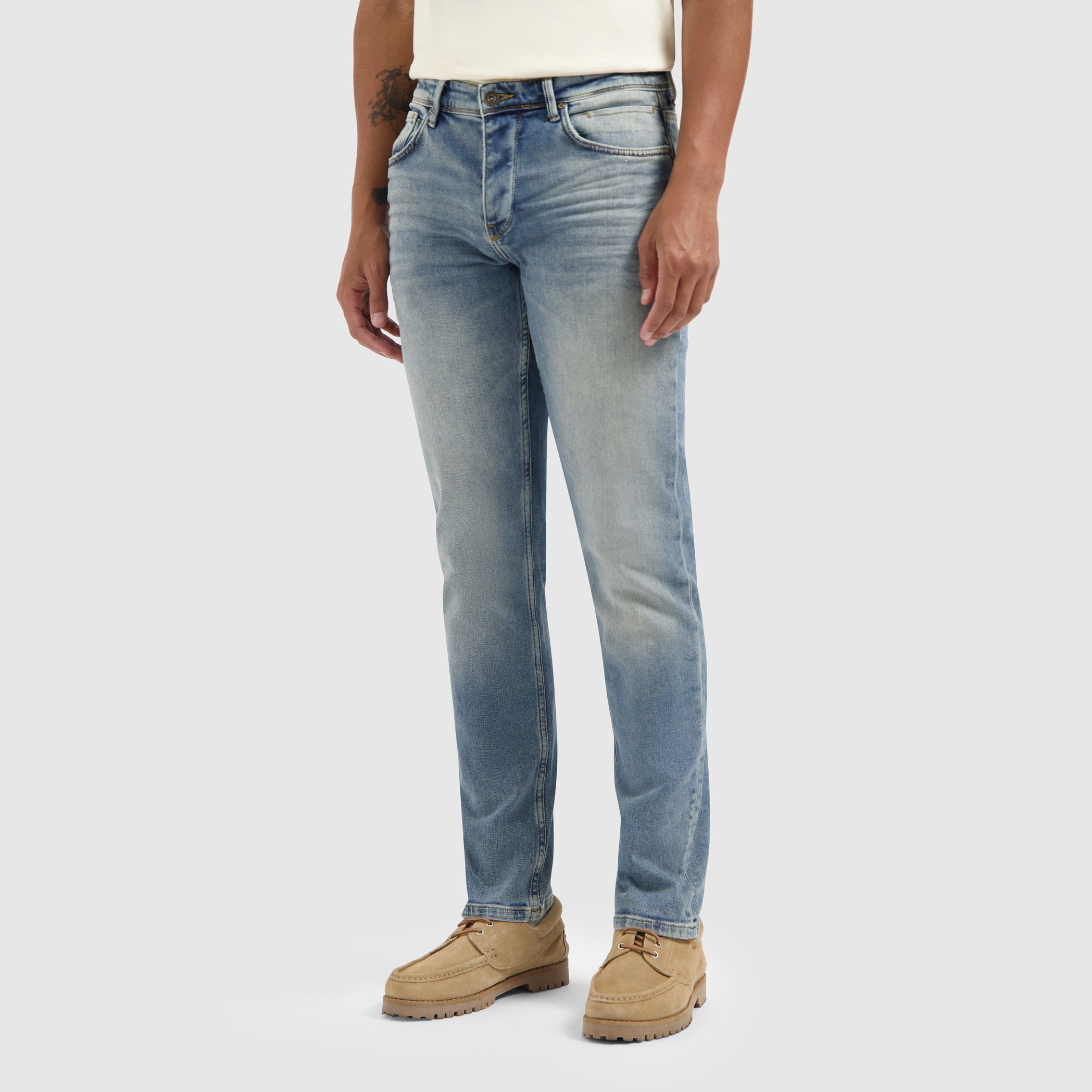 The Ryan Slim Fit Jeans | Denim Mid Blue