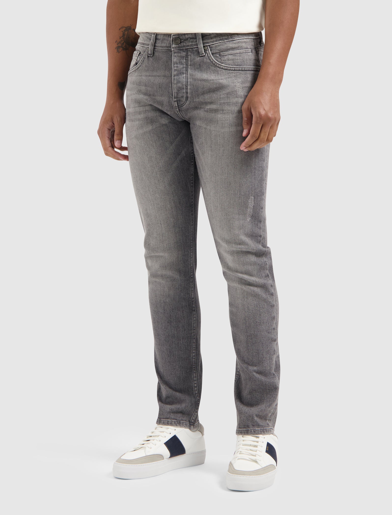 The Ryan Slim Fit Jeans | Denim Dark Grey