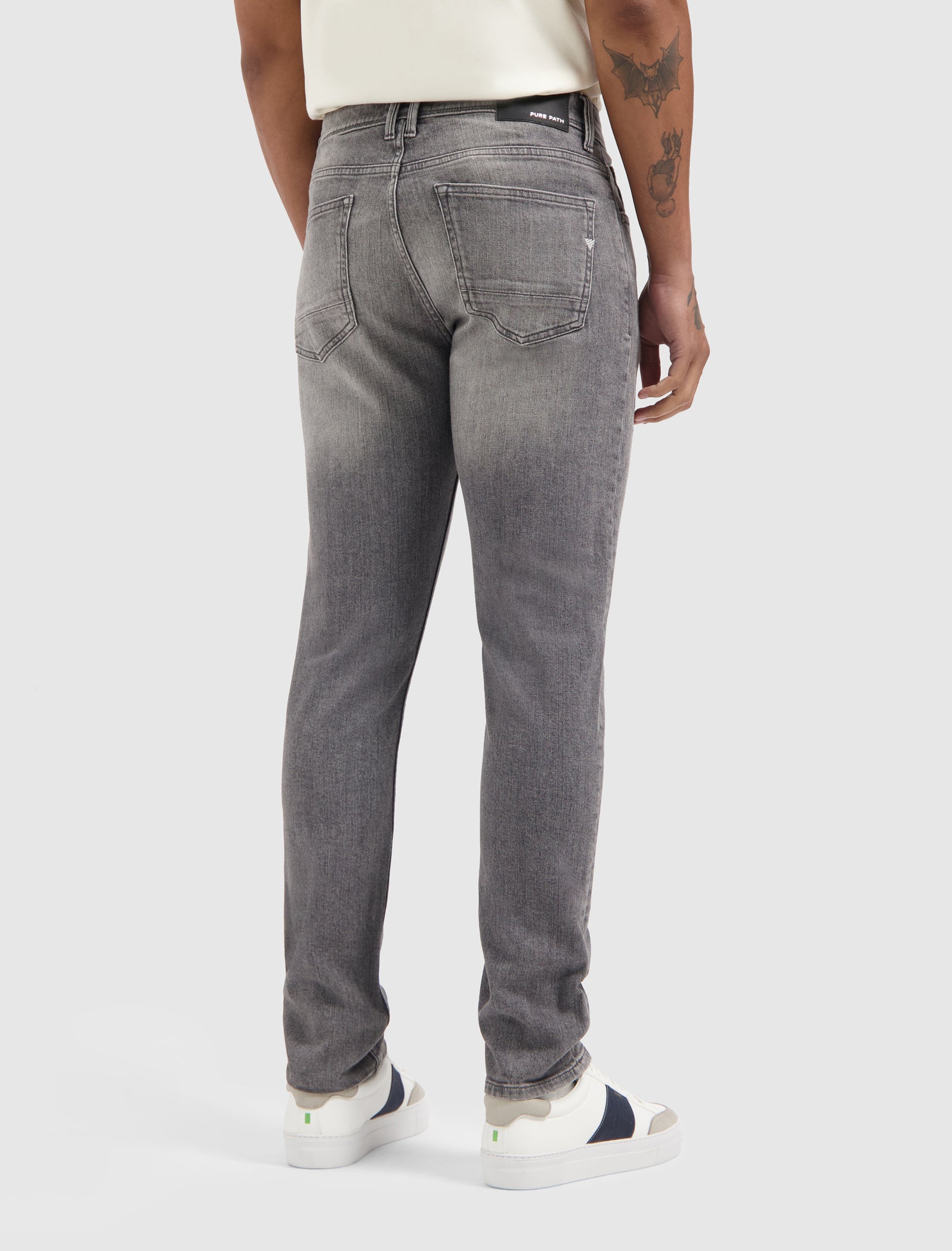 The Ryan Slim Fit Jeans | Denim Dark Grey