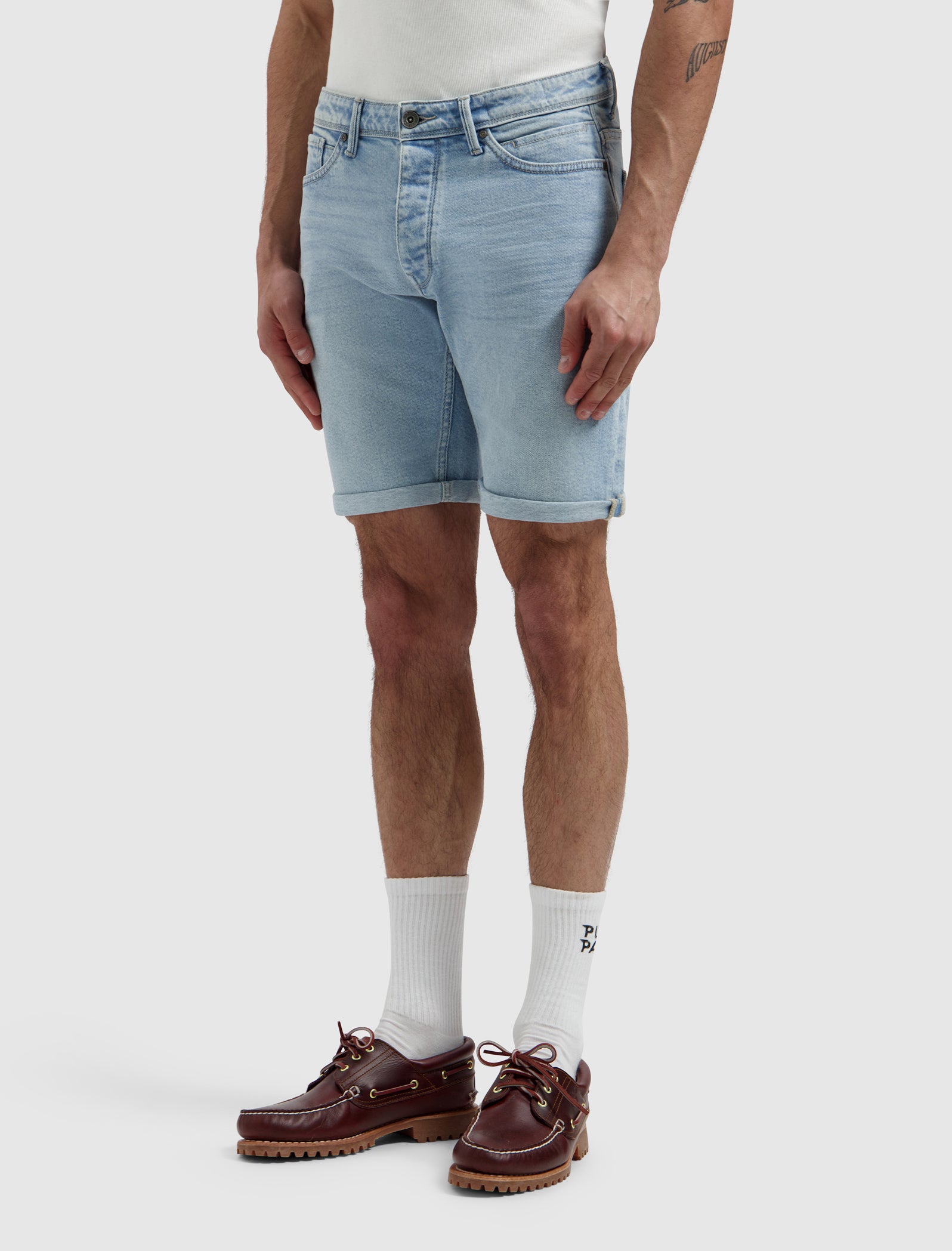 The Miles Slim Fit Short | Denim Light Blue