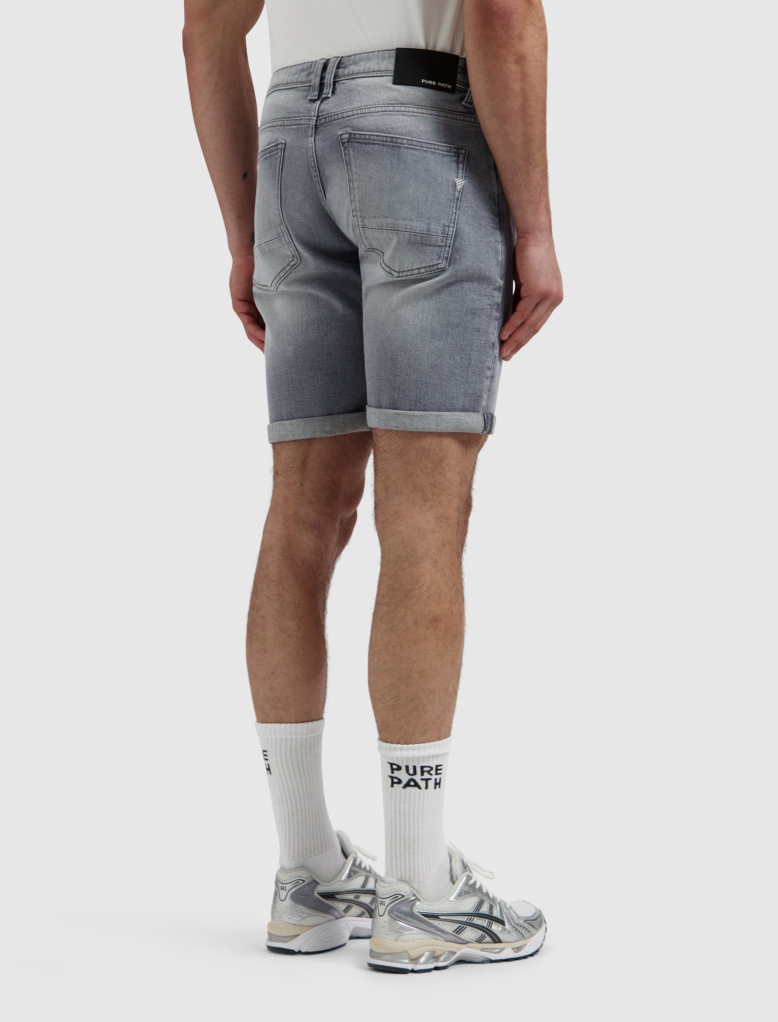 The Miles Slim Fit Short | Denim Light Grey