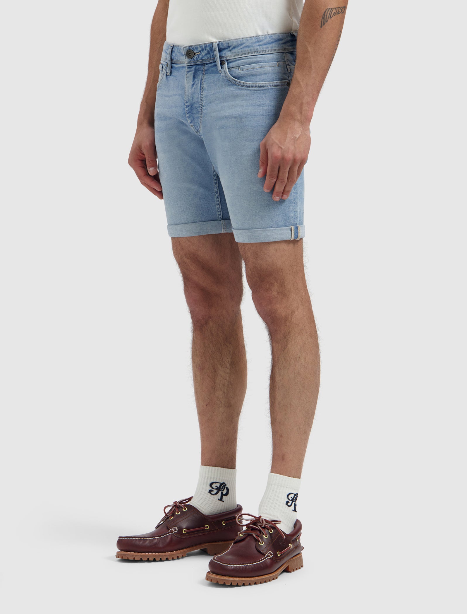 The Steve Skinny Fit Short | Denim Light Blue