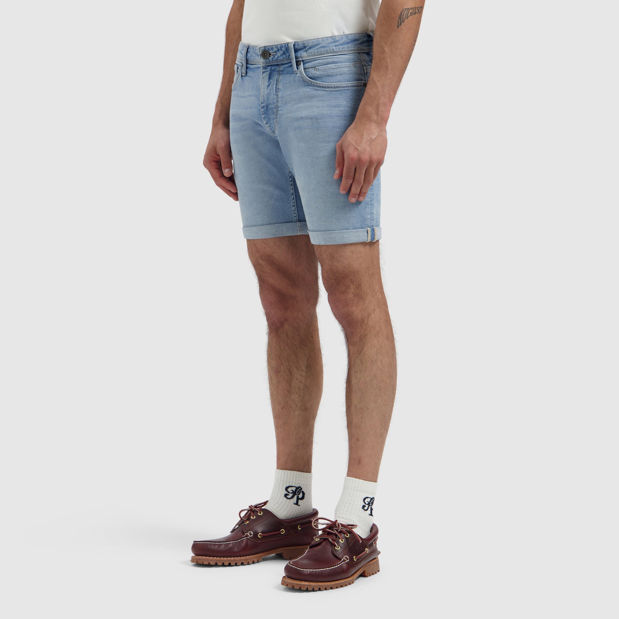 The Steve Skinny Fit Short | Denim Light Blue