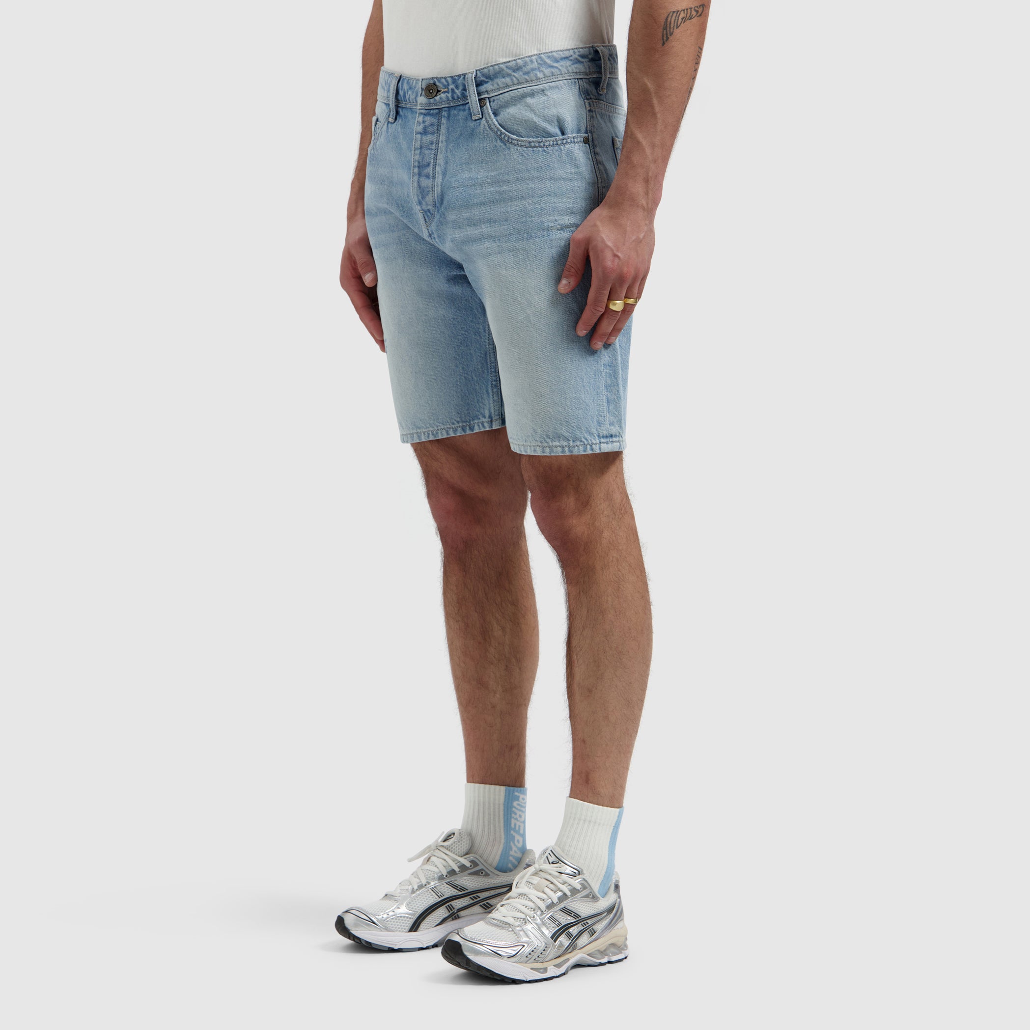 The Owen Regular Fit Short | Denim Light Blue